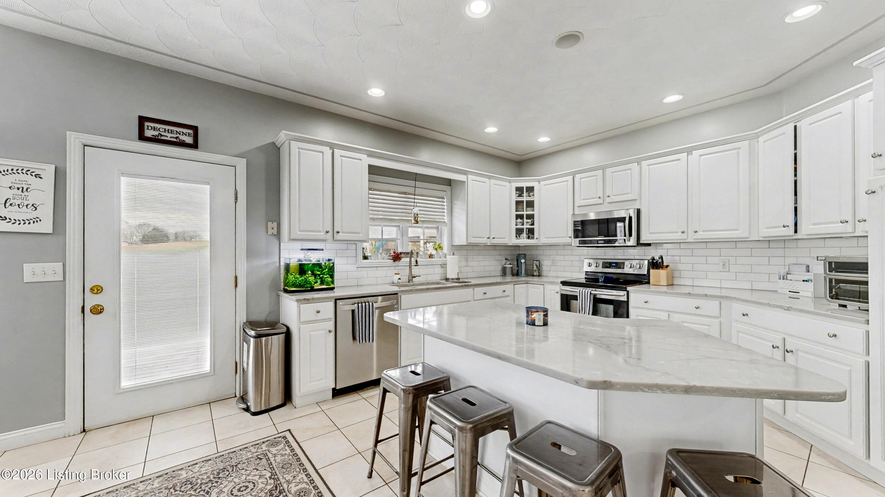 377 Canary Dr