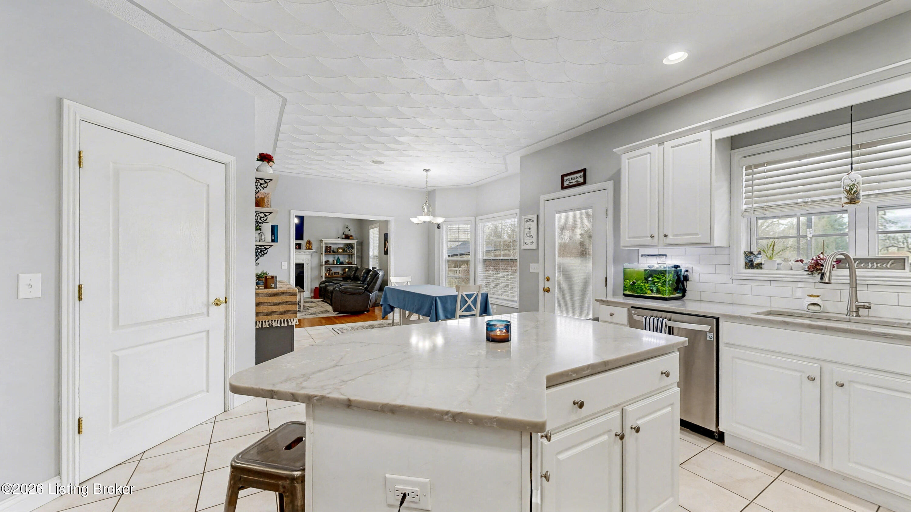 377 Canary Dr