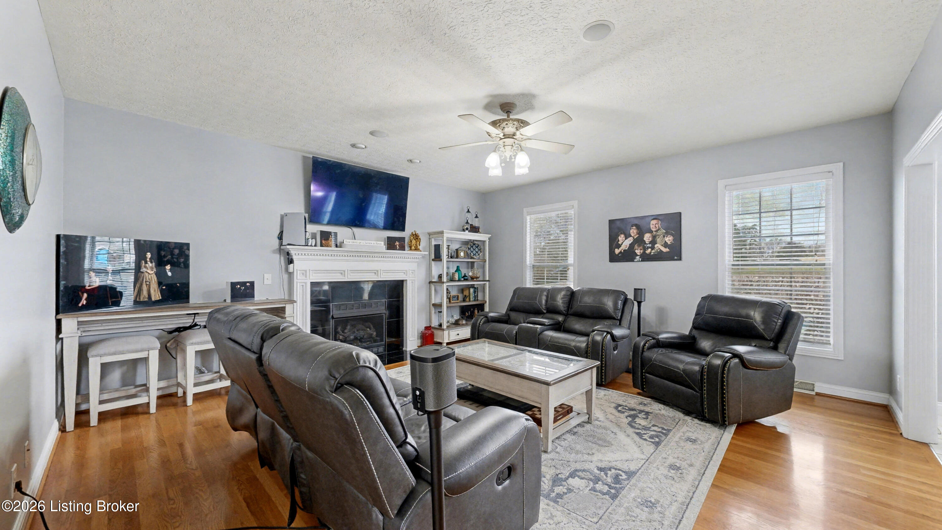 377 Canary Dr