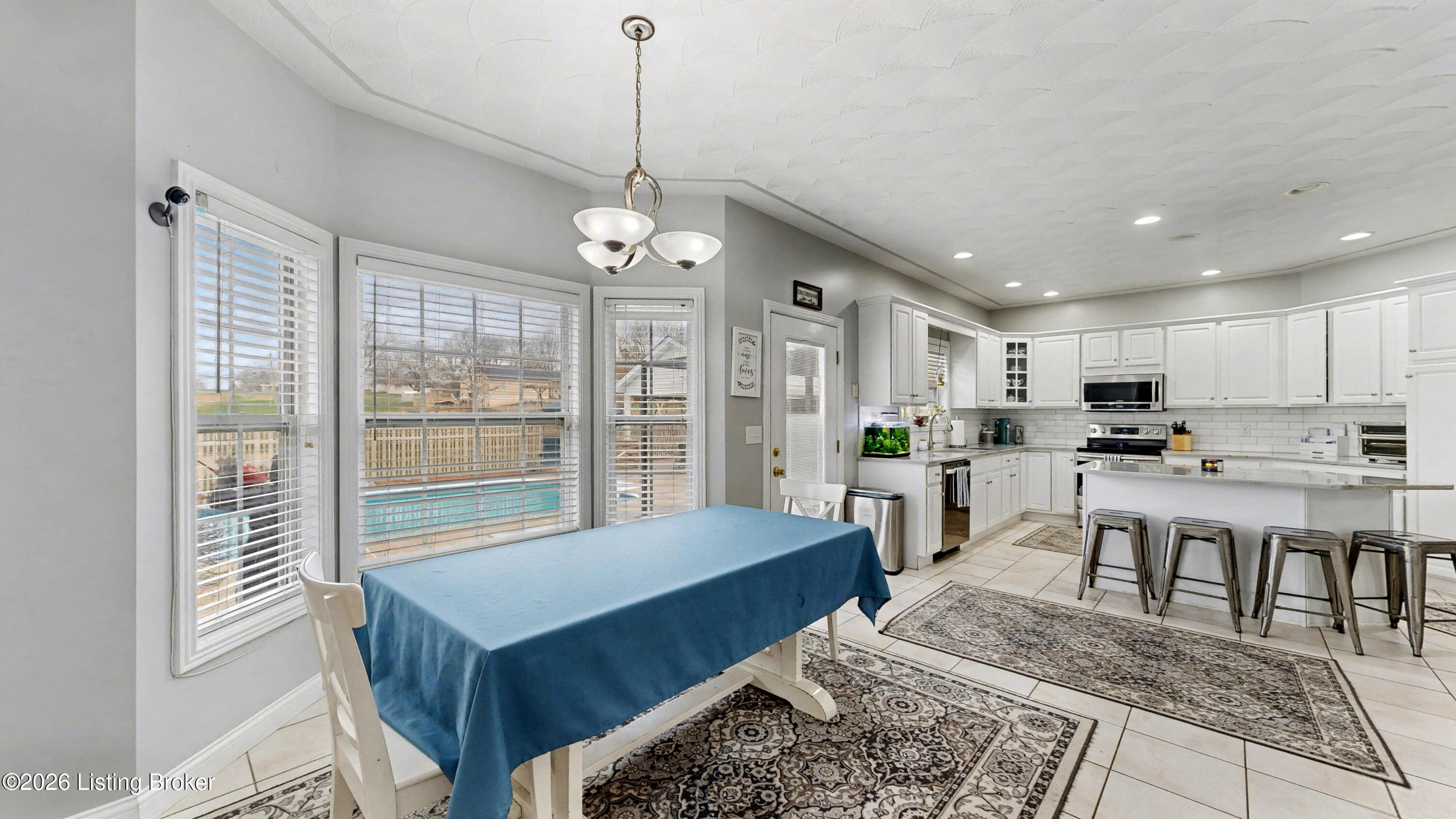 377 Canary Dr
