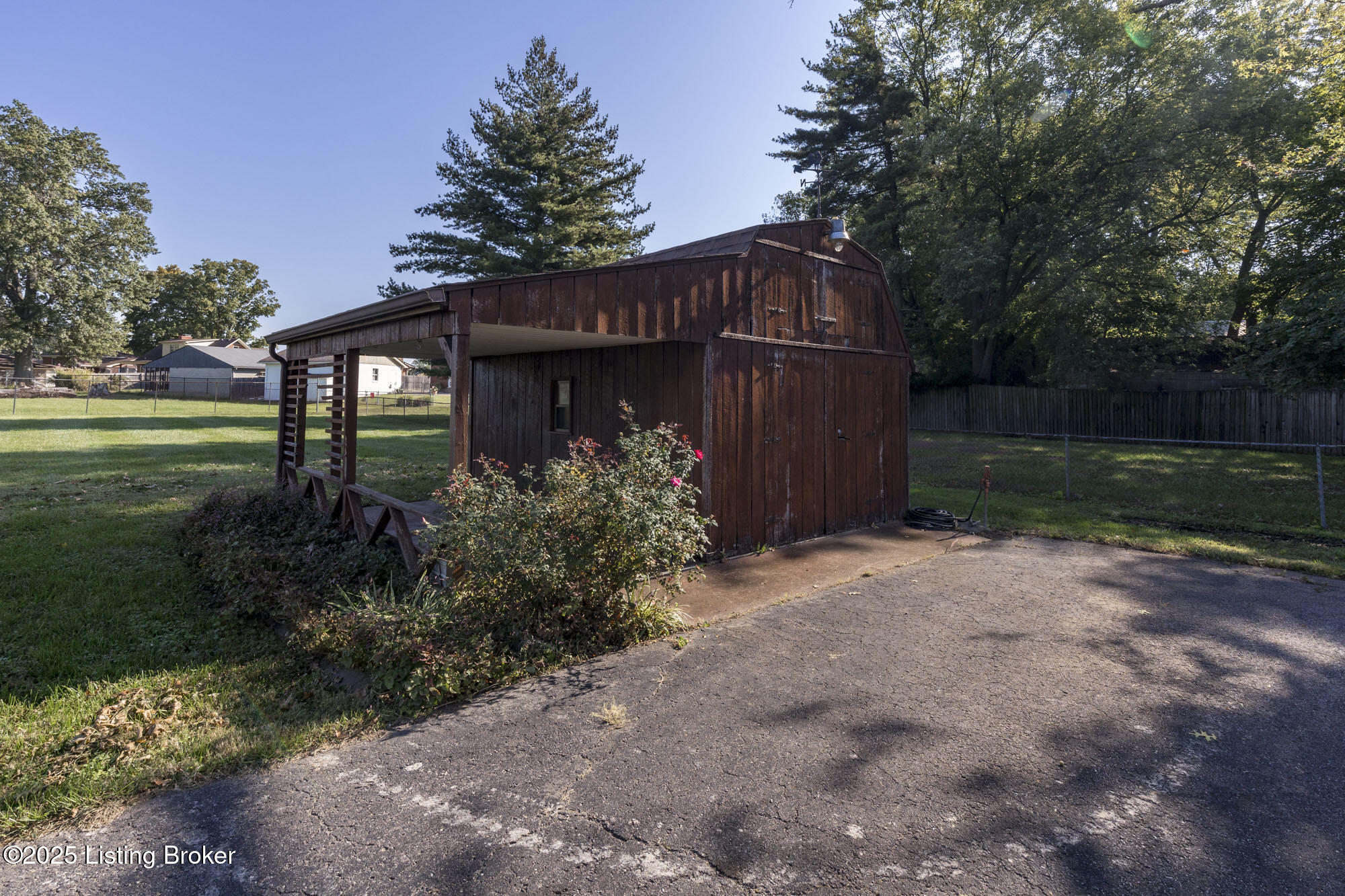 3127 Hartlage Ct