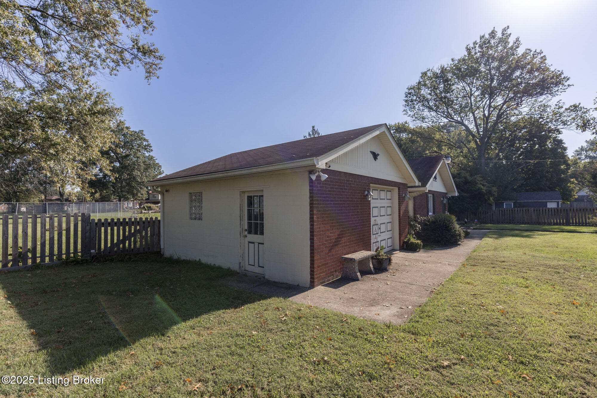 3127 Hartlage Ct
