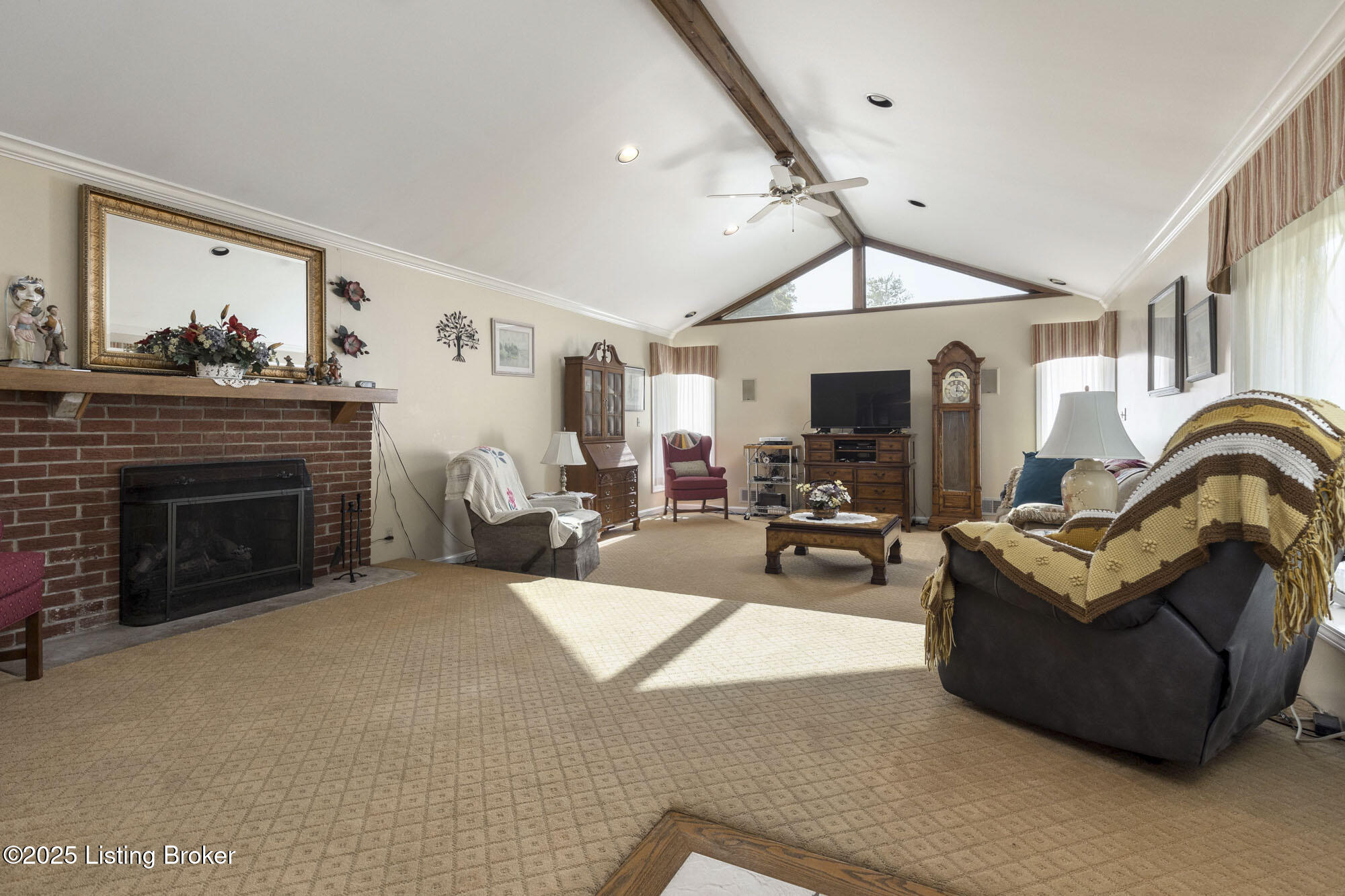 3127 Hartlage Ct