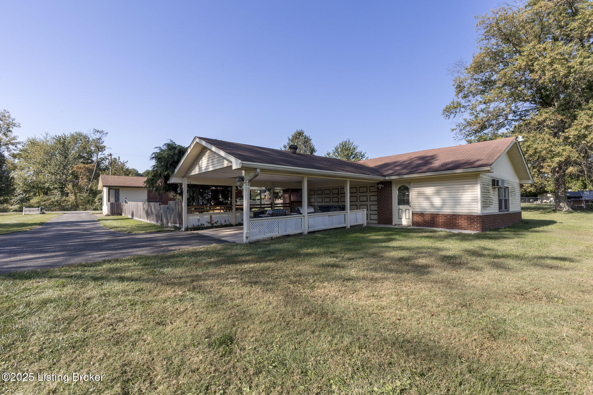 3127 Hartlage Ct