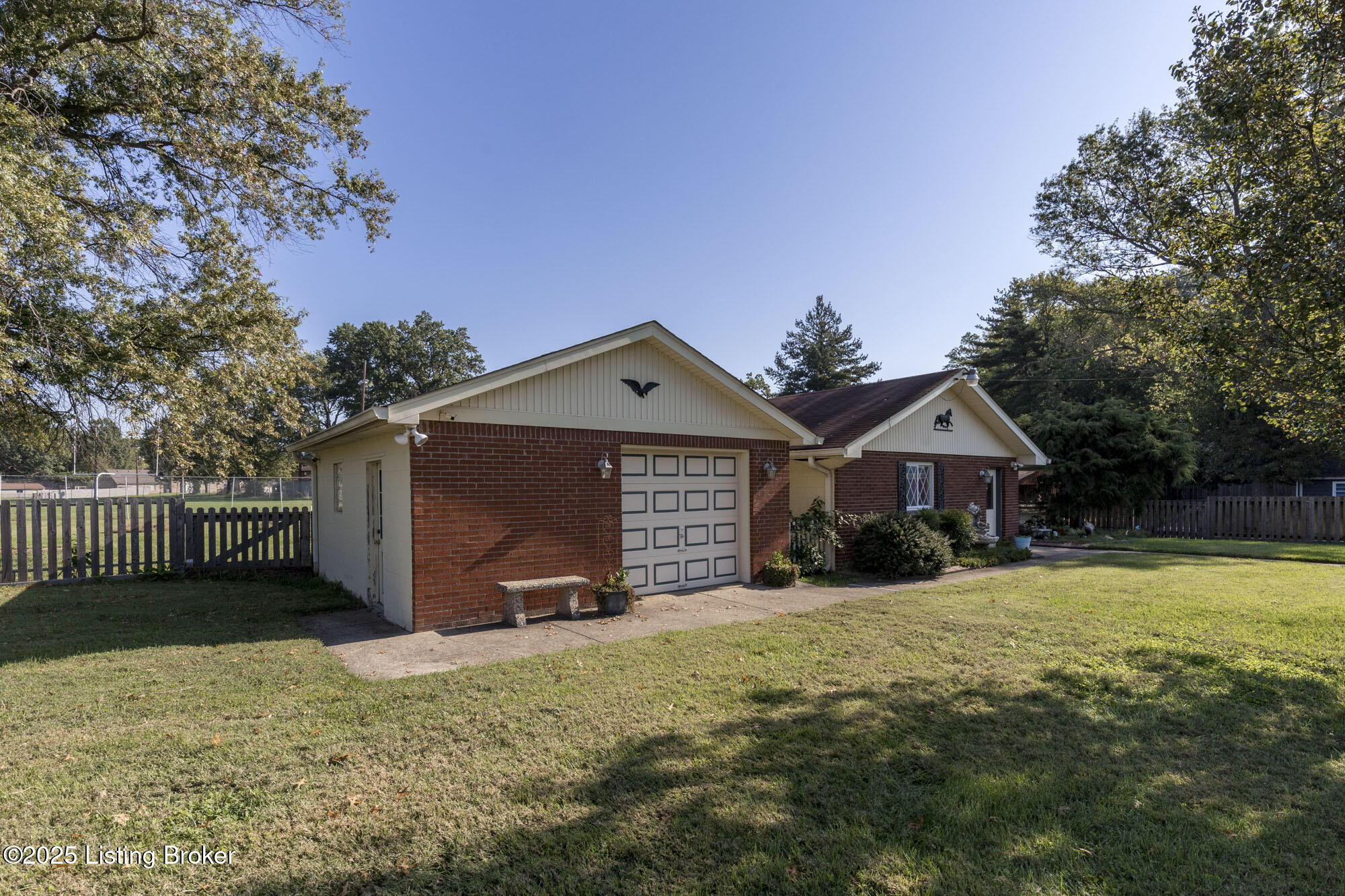3127 Hartlage Ct