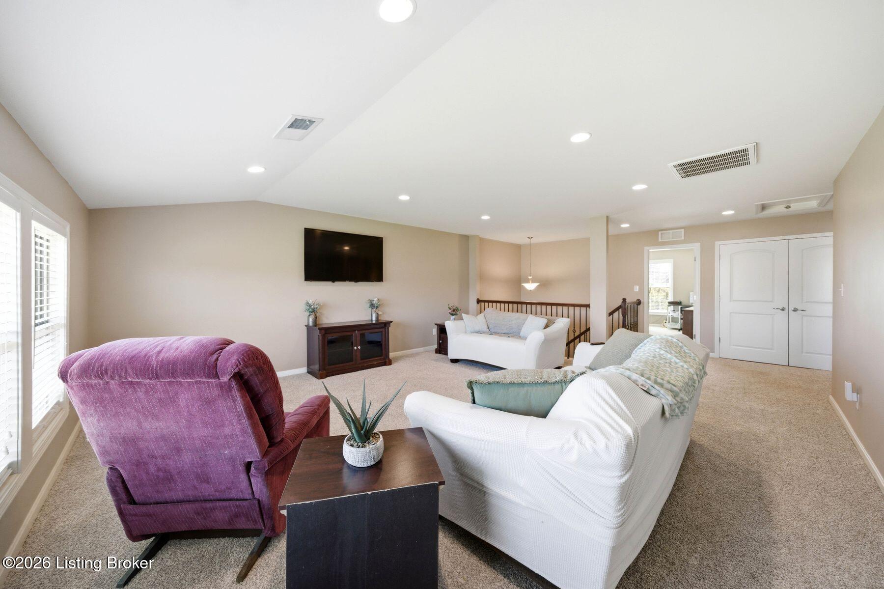 8908 Talon Ridge Dr