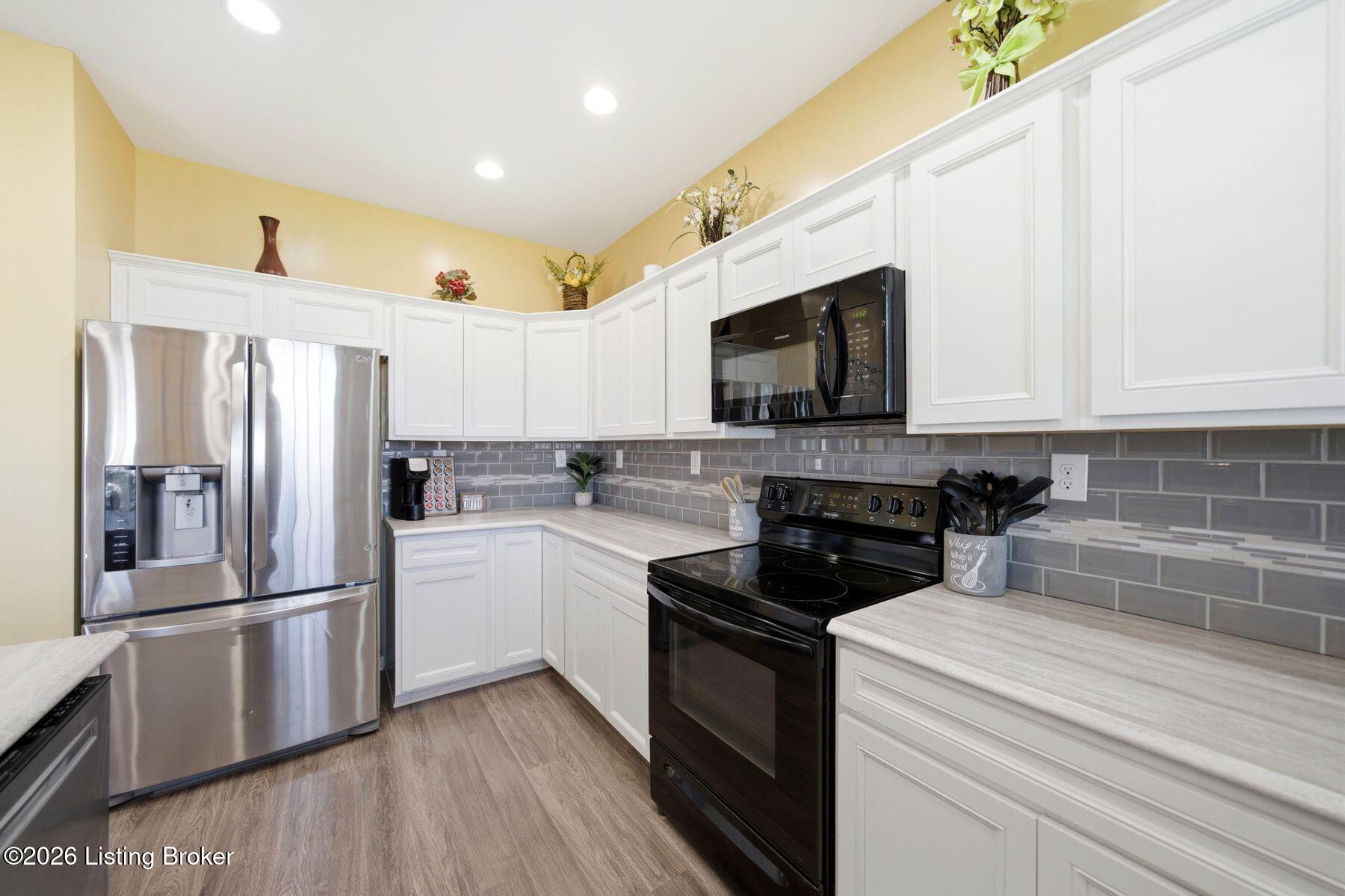 8908 Talon Ridge Dr