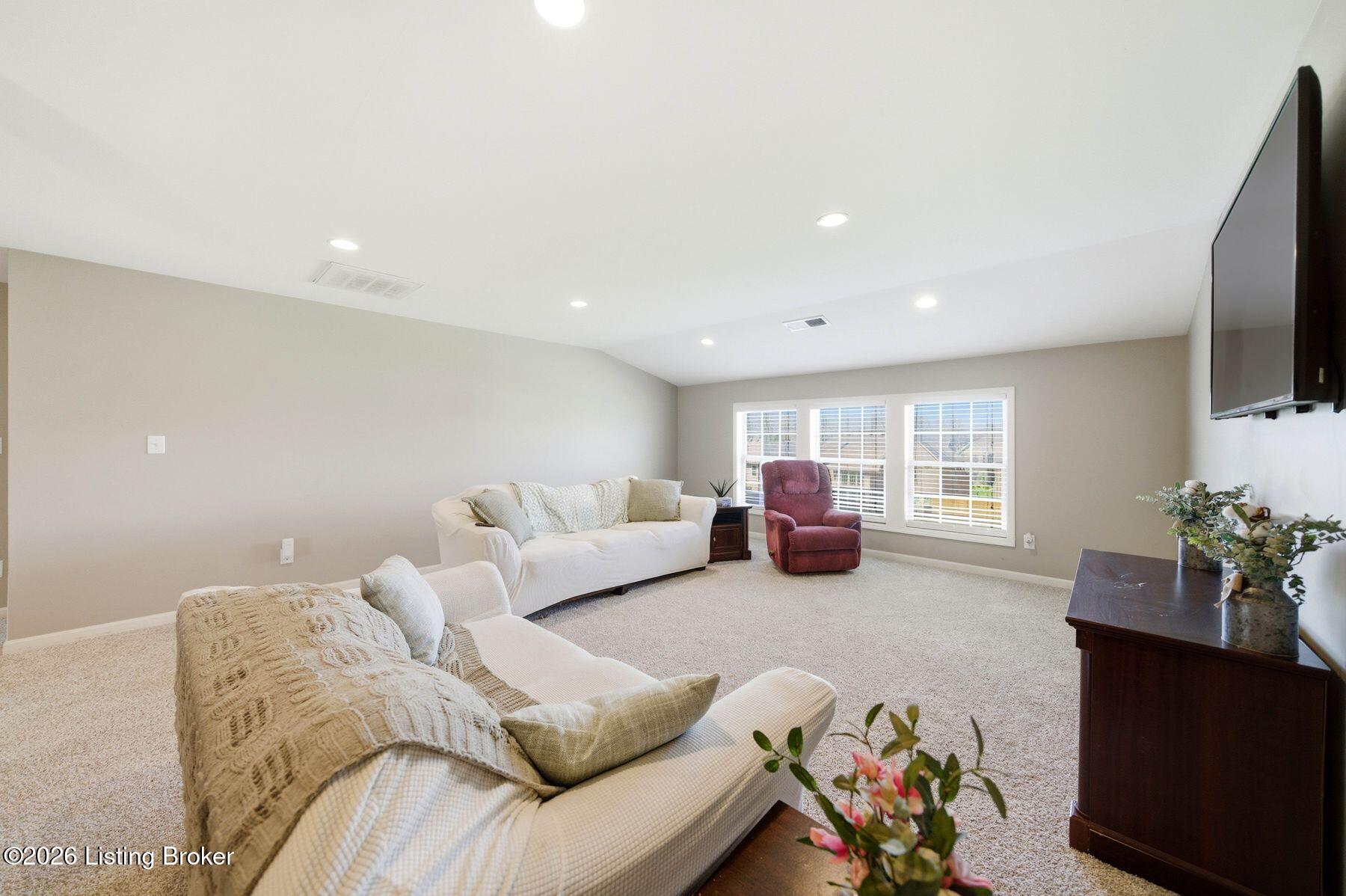 8908 Talon Ridge Dr