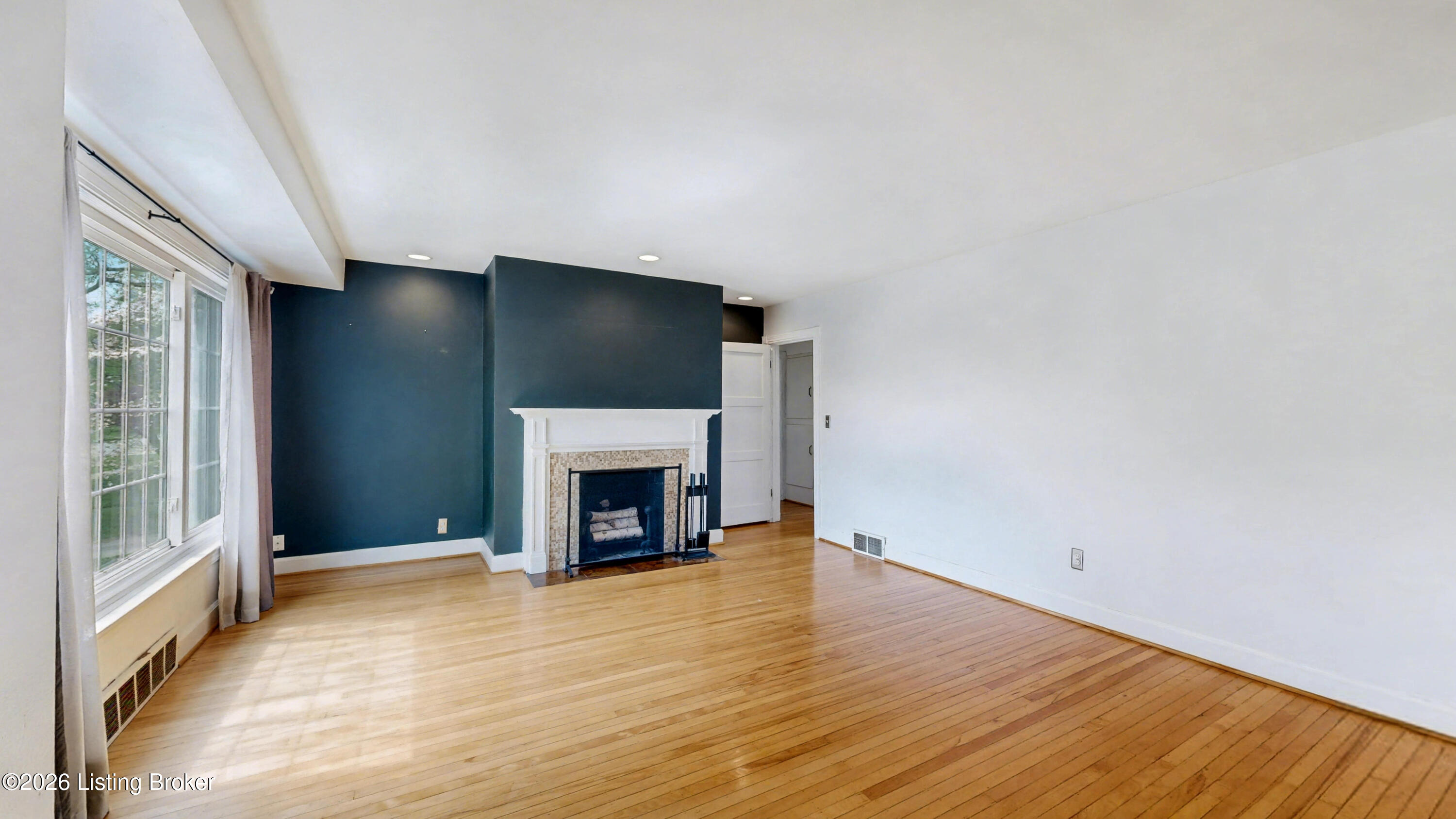 2525 Wendell Ave