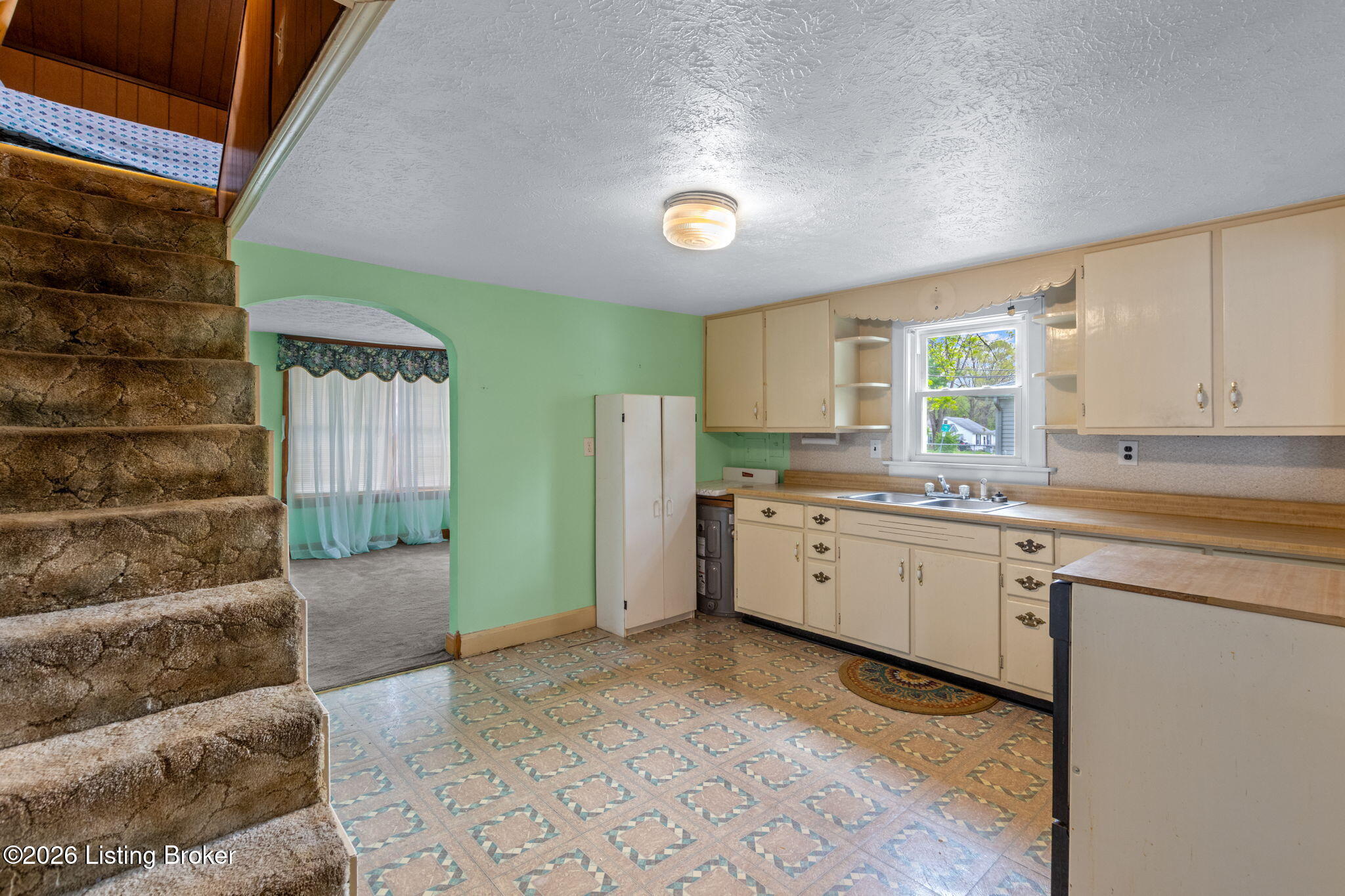 4116 Lees Ln
