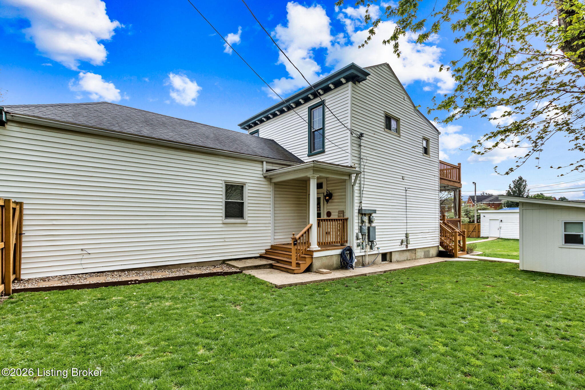2126 New Main St