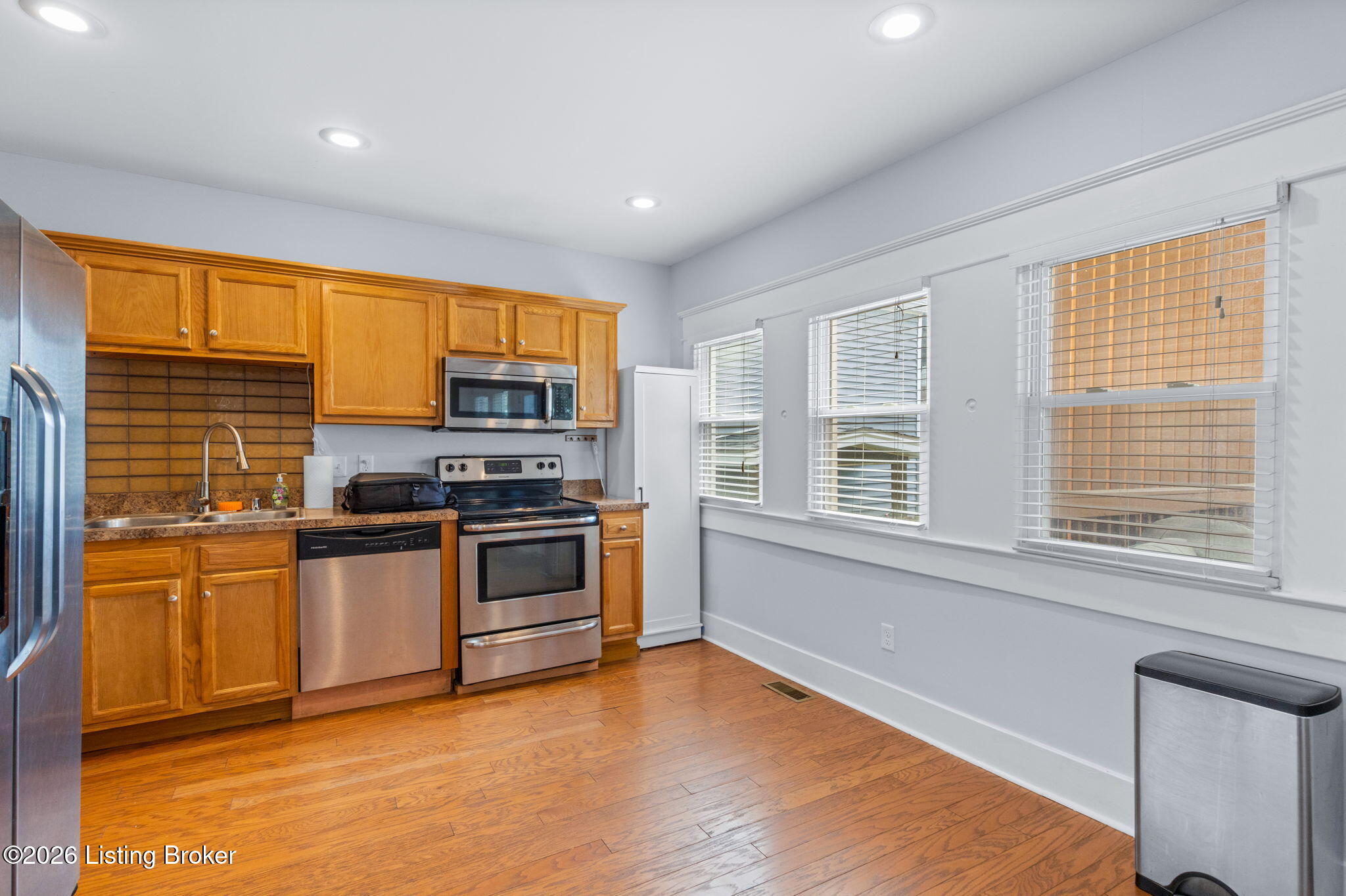 2126 New Main St