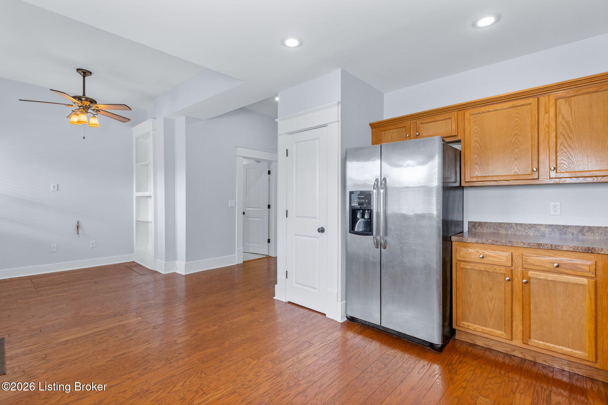 2126 New Main St