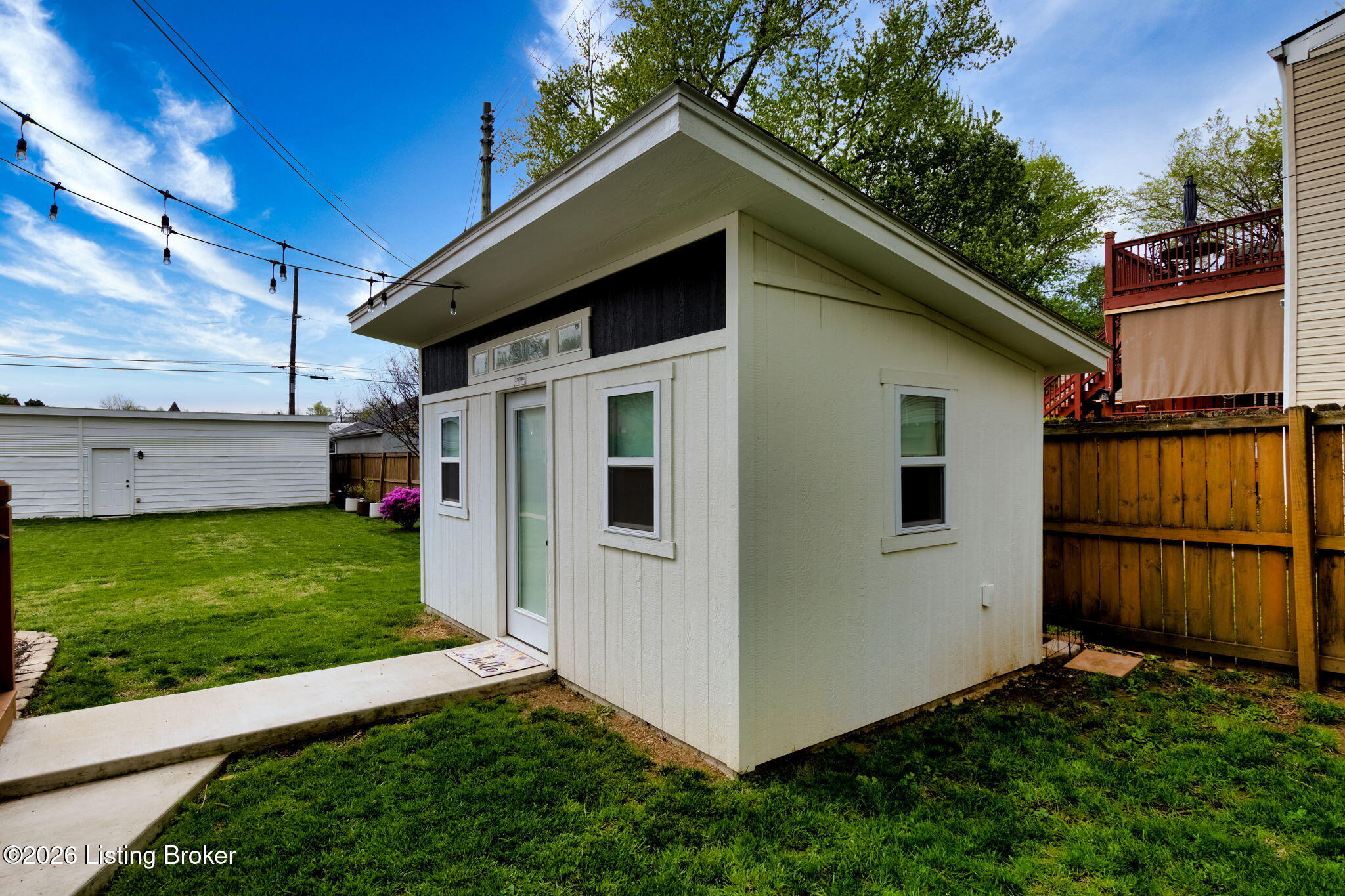2126 New Main St