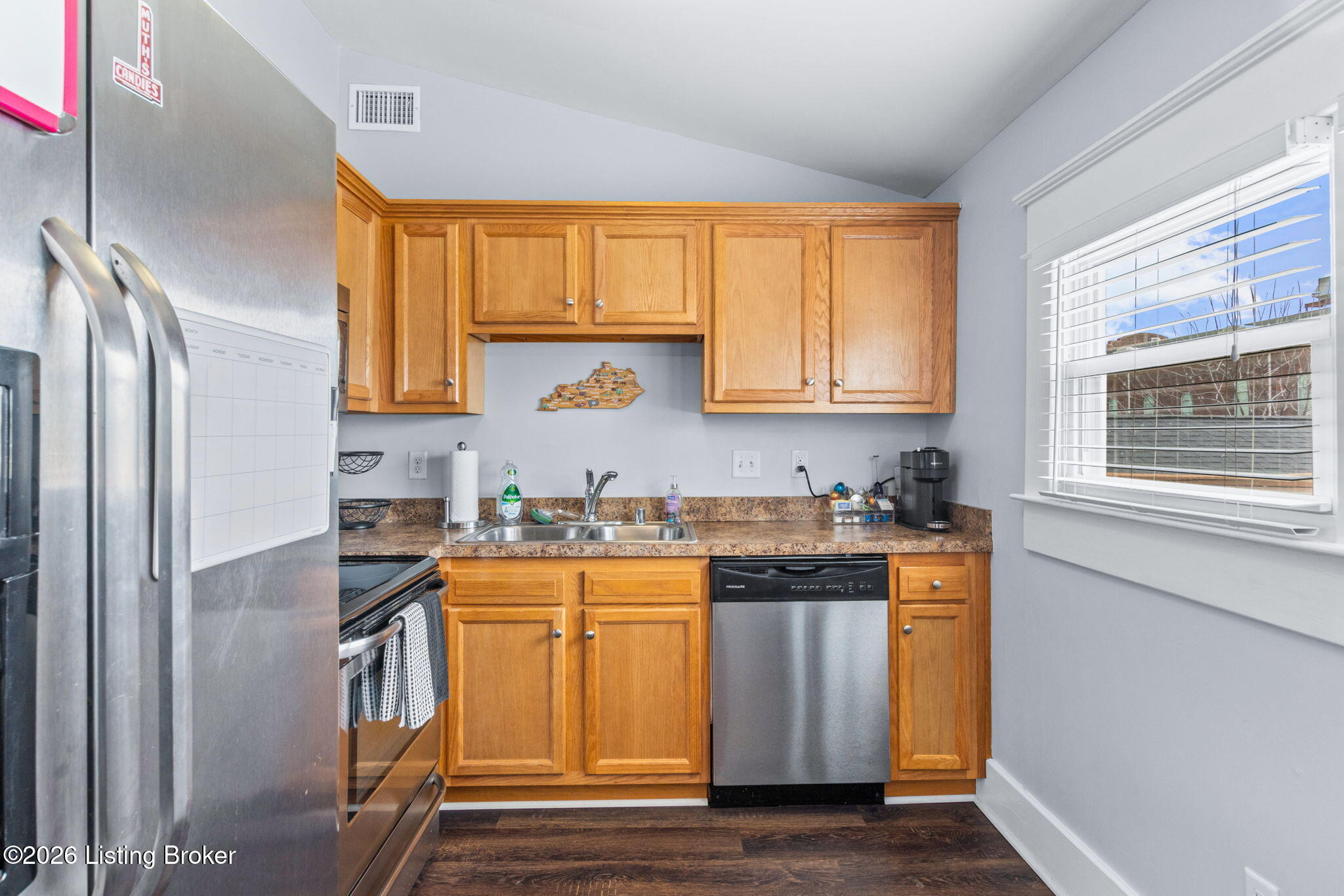 2126 New Main St
