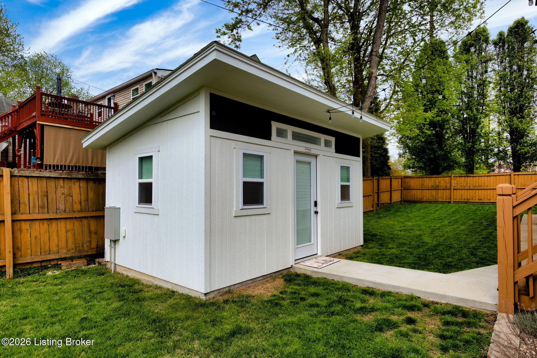 2126 New Main St