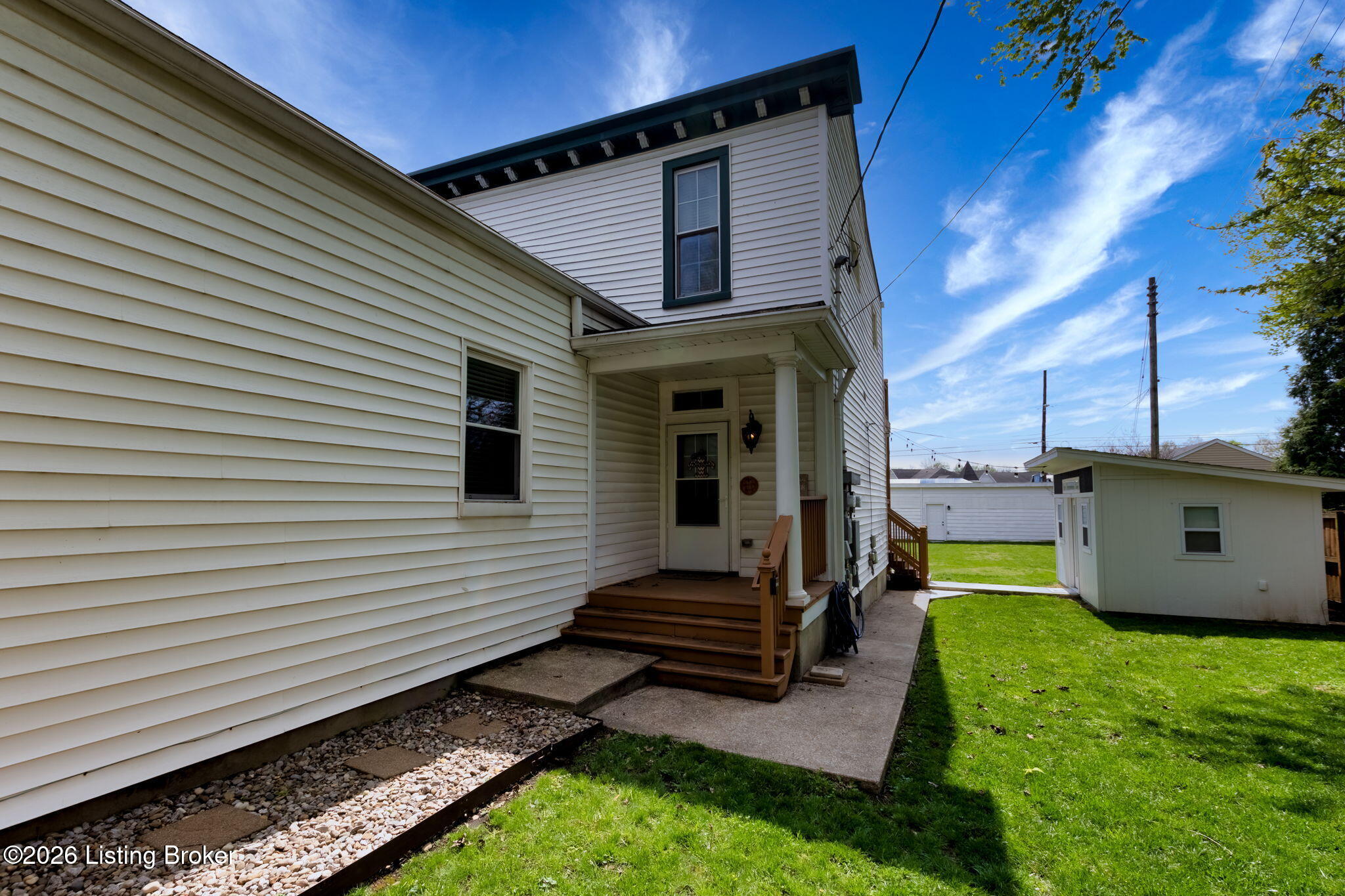 2126 New Main St