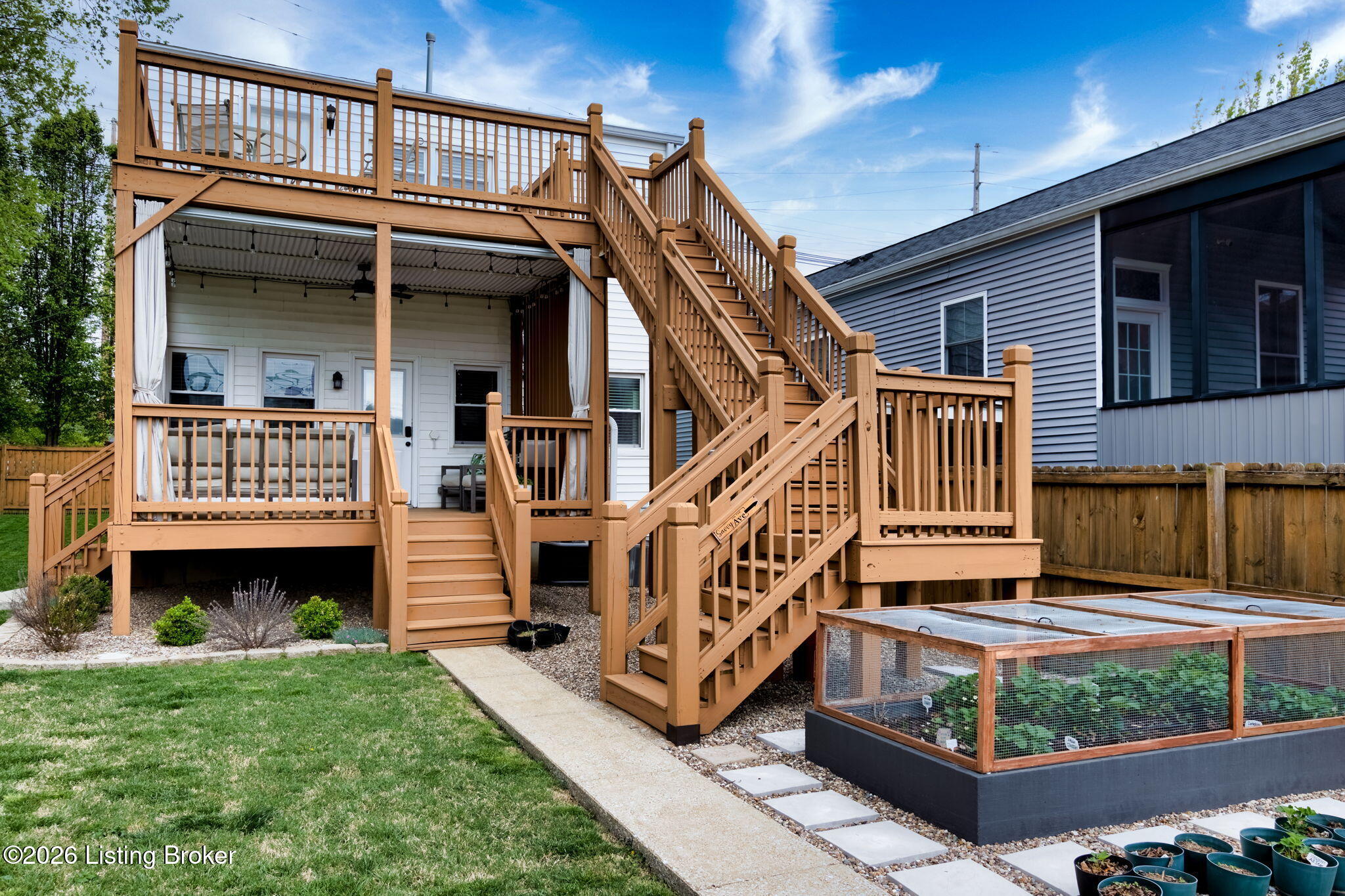 2126 New Main St