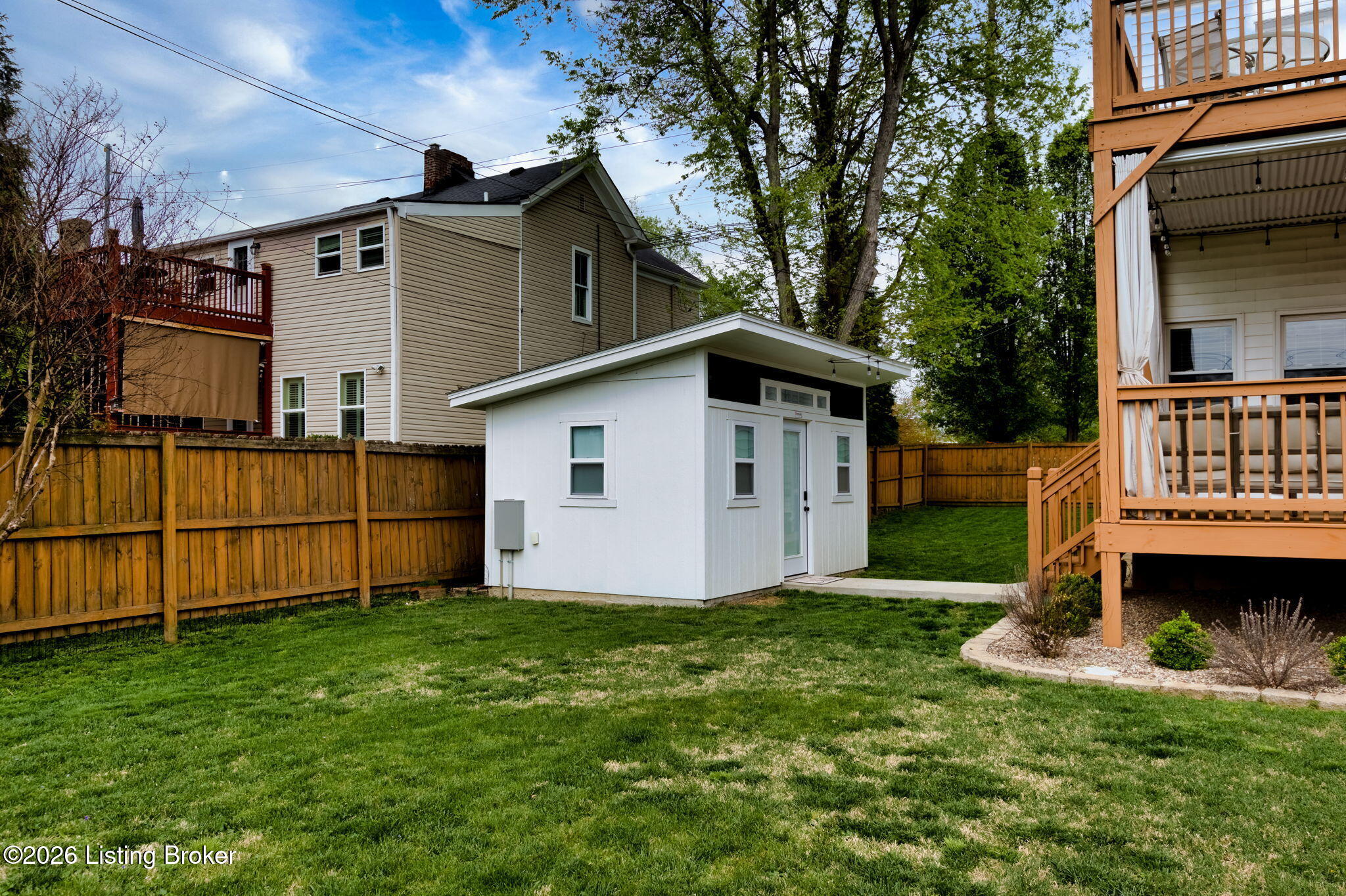 2126 New Main St