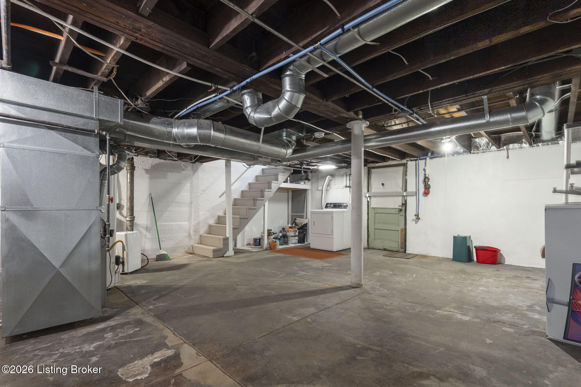 1100 Goss Ave