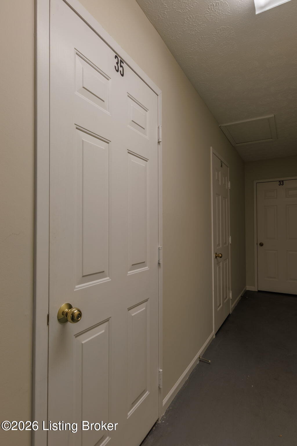 1303 Swan Pointe Blvd 202