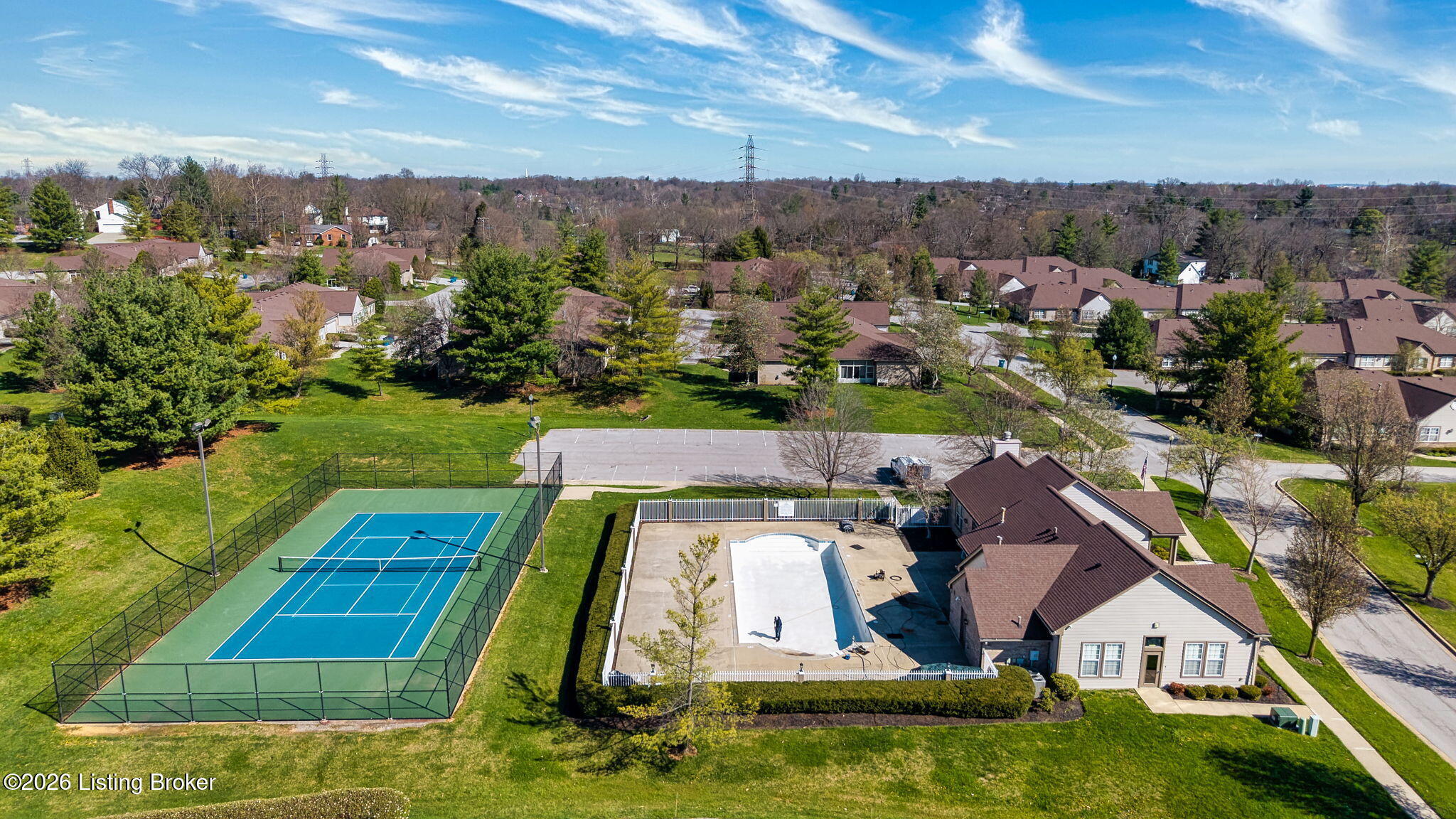 1303 Swan Pointe Blvd 202