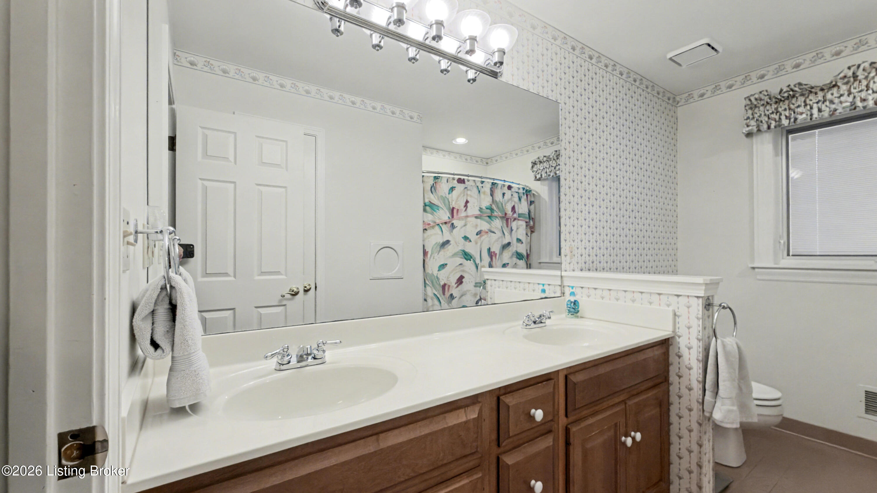 10935 Old Harrods Woods Cir