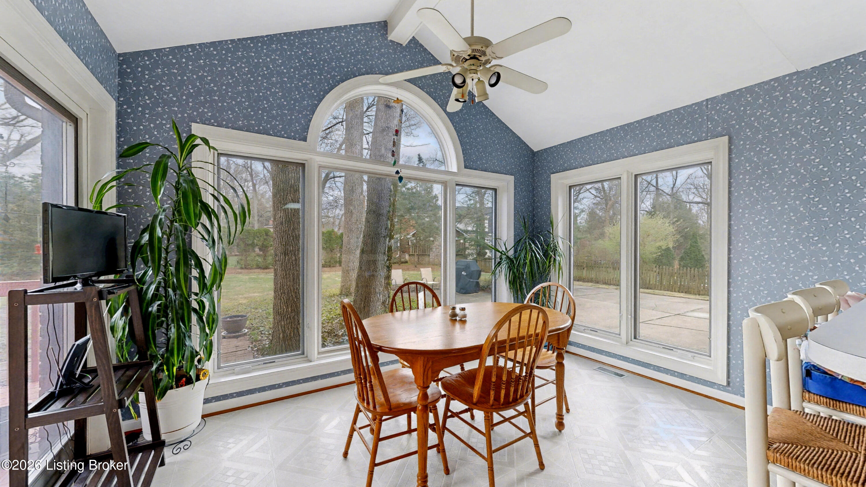10935 Old Harrods Woods Cir