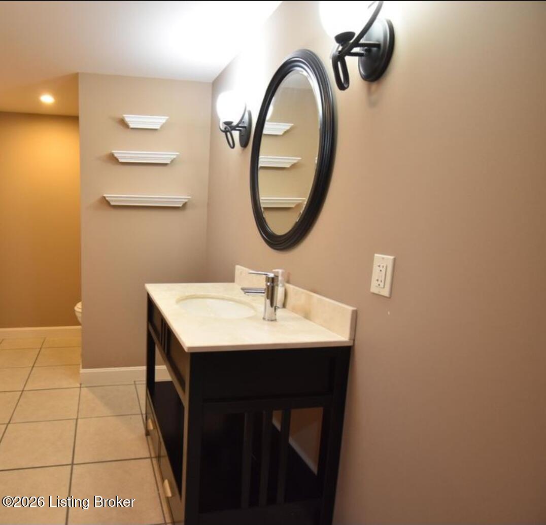 308 Hawick Pl