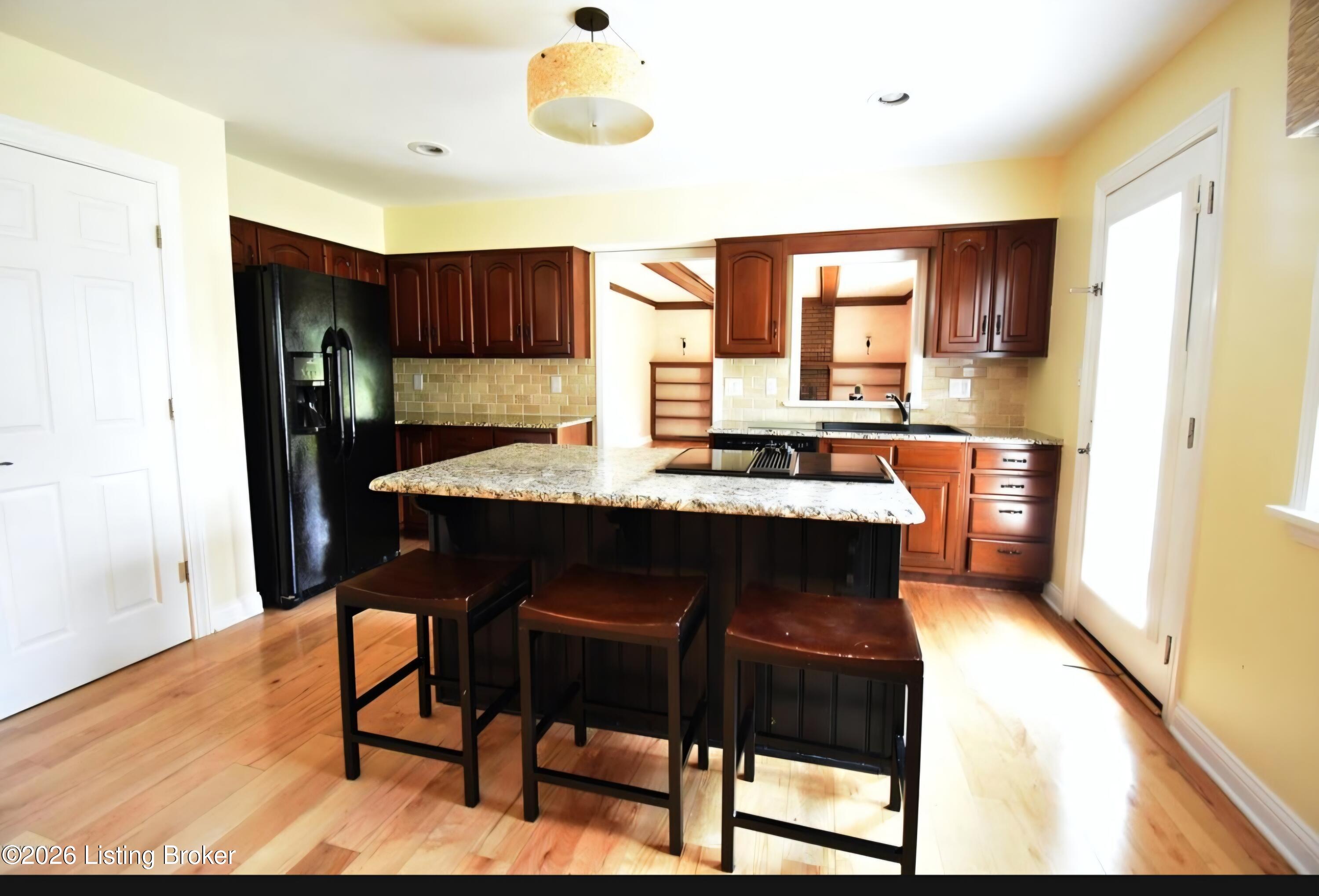 308 Hawick Pl