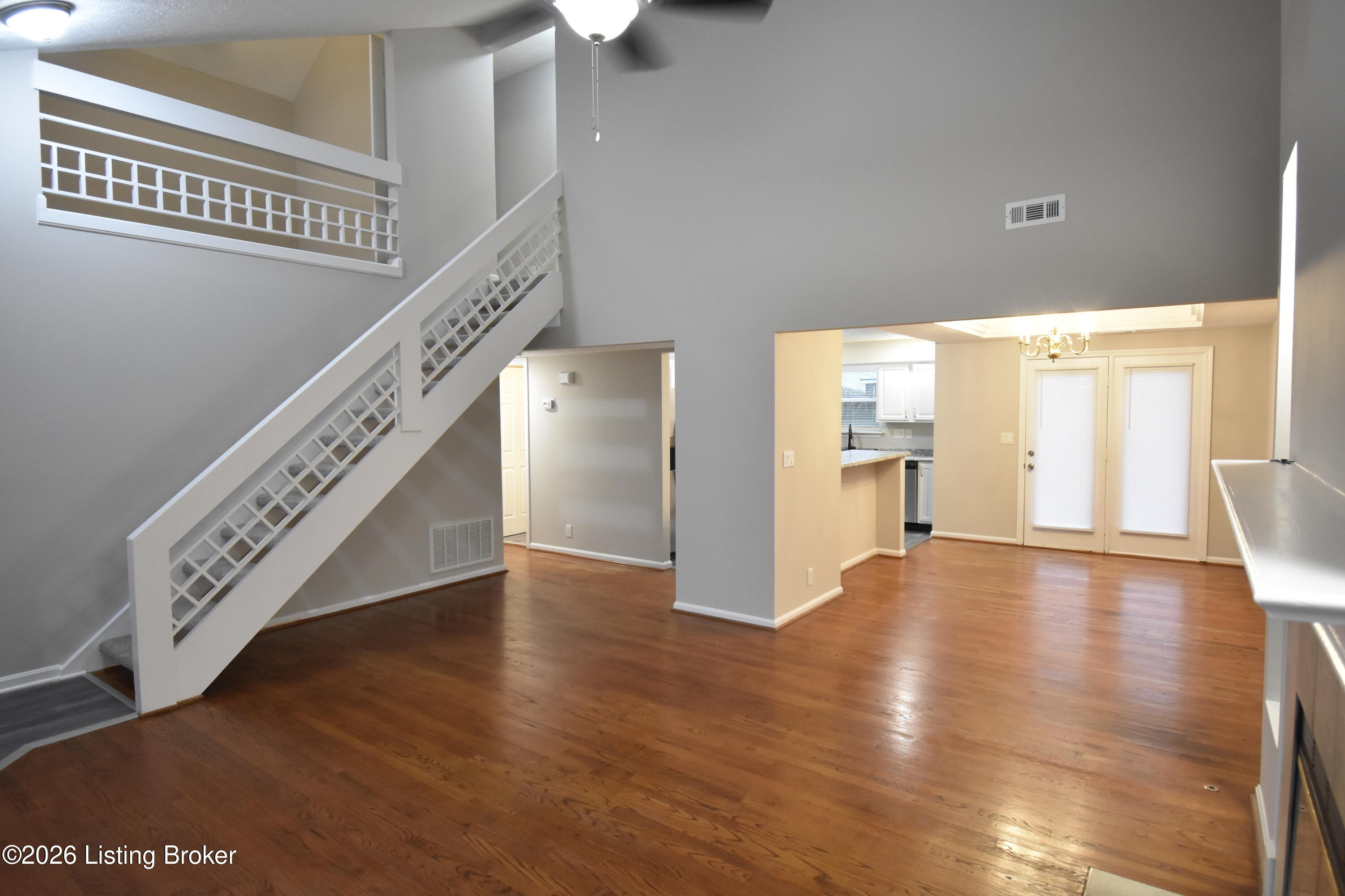 8102 Village Point Dr
