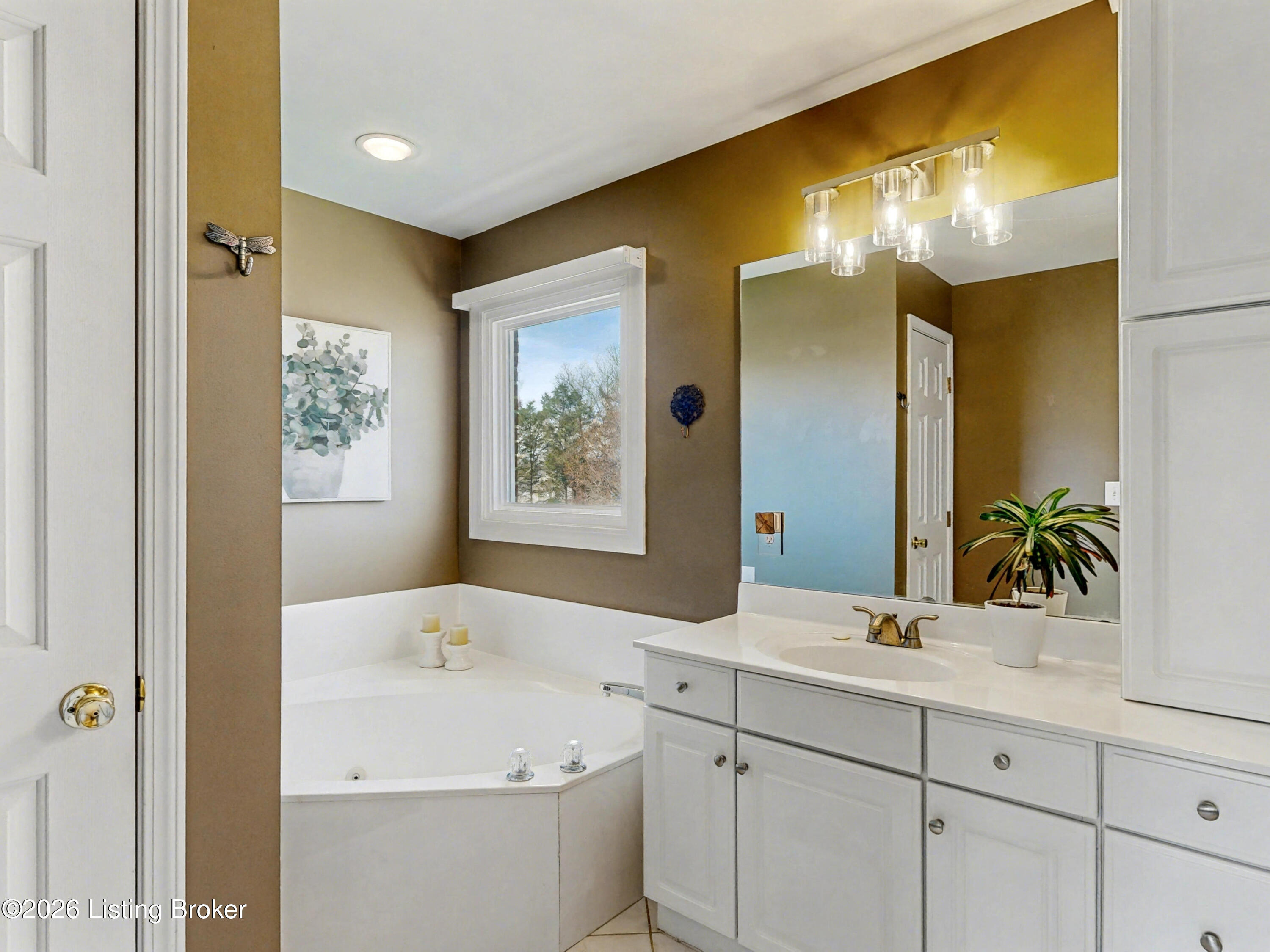 2614 Hedgepath Trail