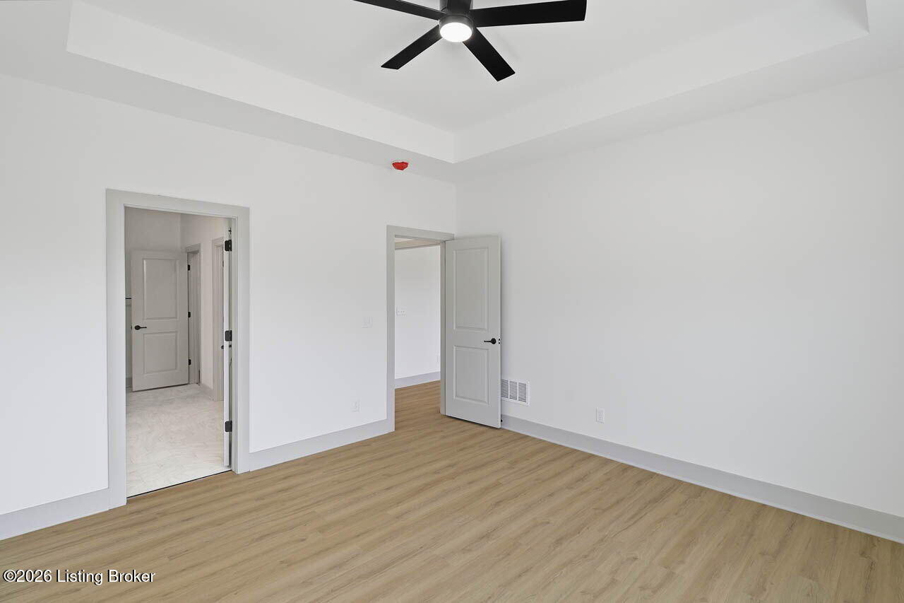 105 Freeman Ave