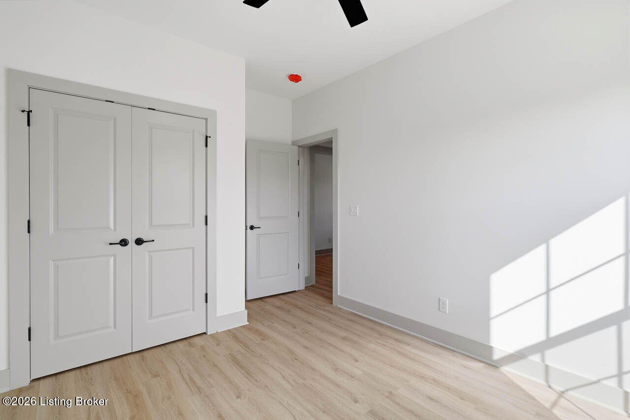 105 Freeman Ave