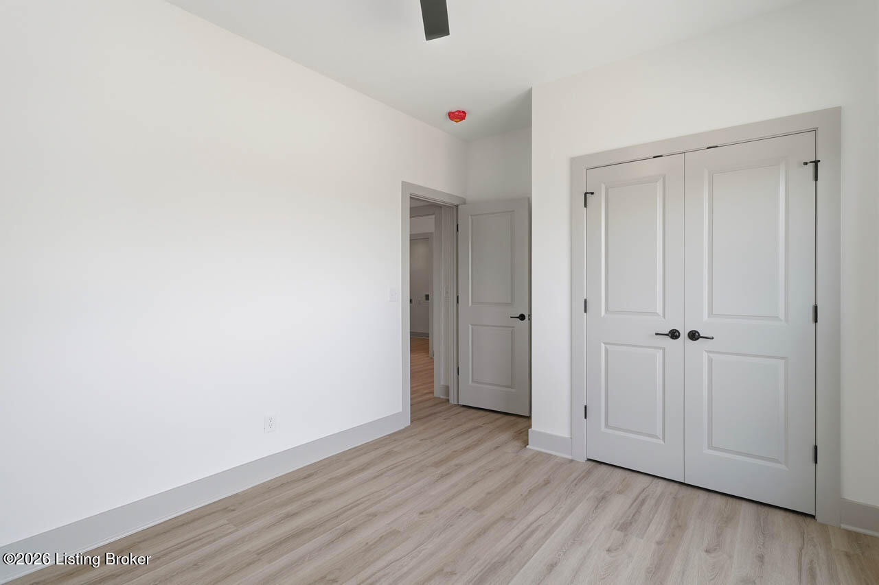 105 Freeman Ave