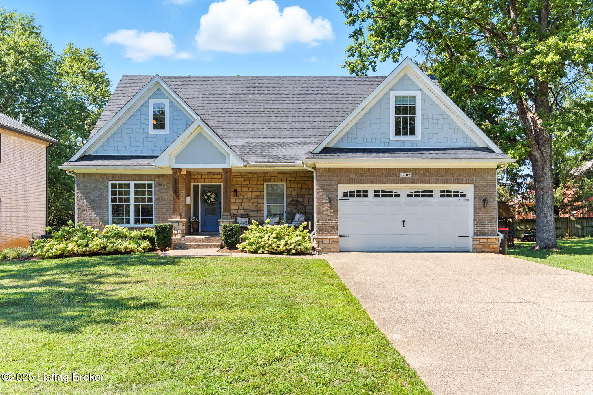 3102 Lakeview Dr