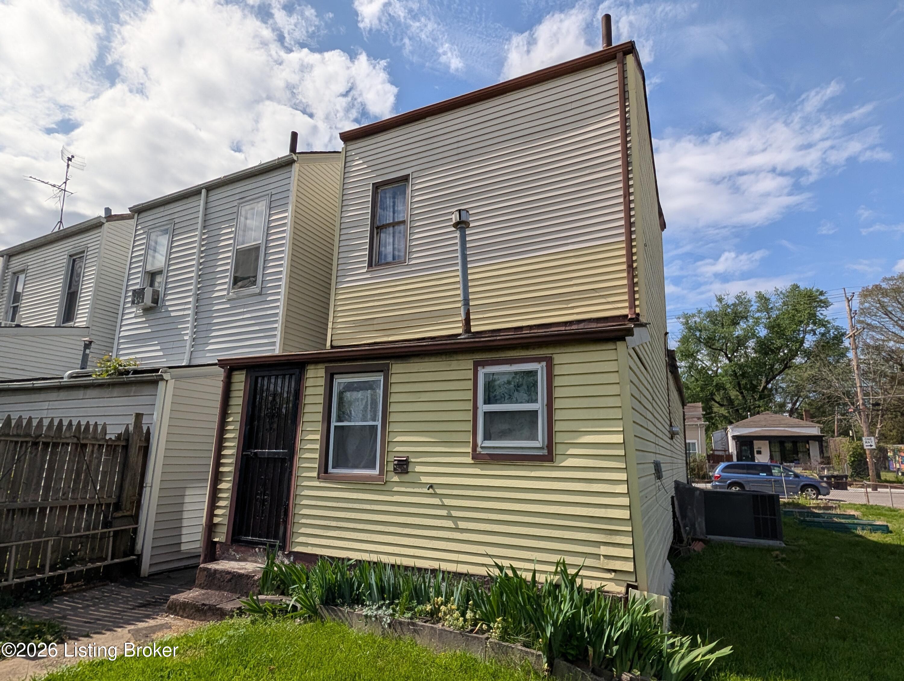 1729 Portland Ave