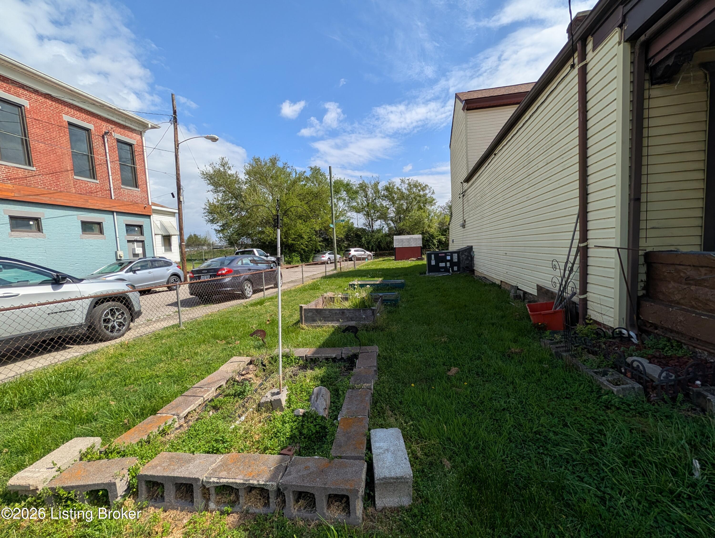1729 Portland Ave