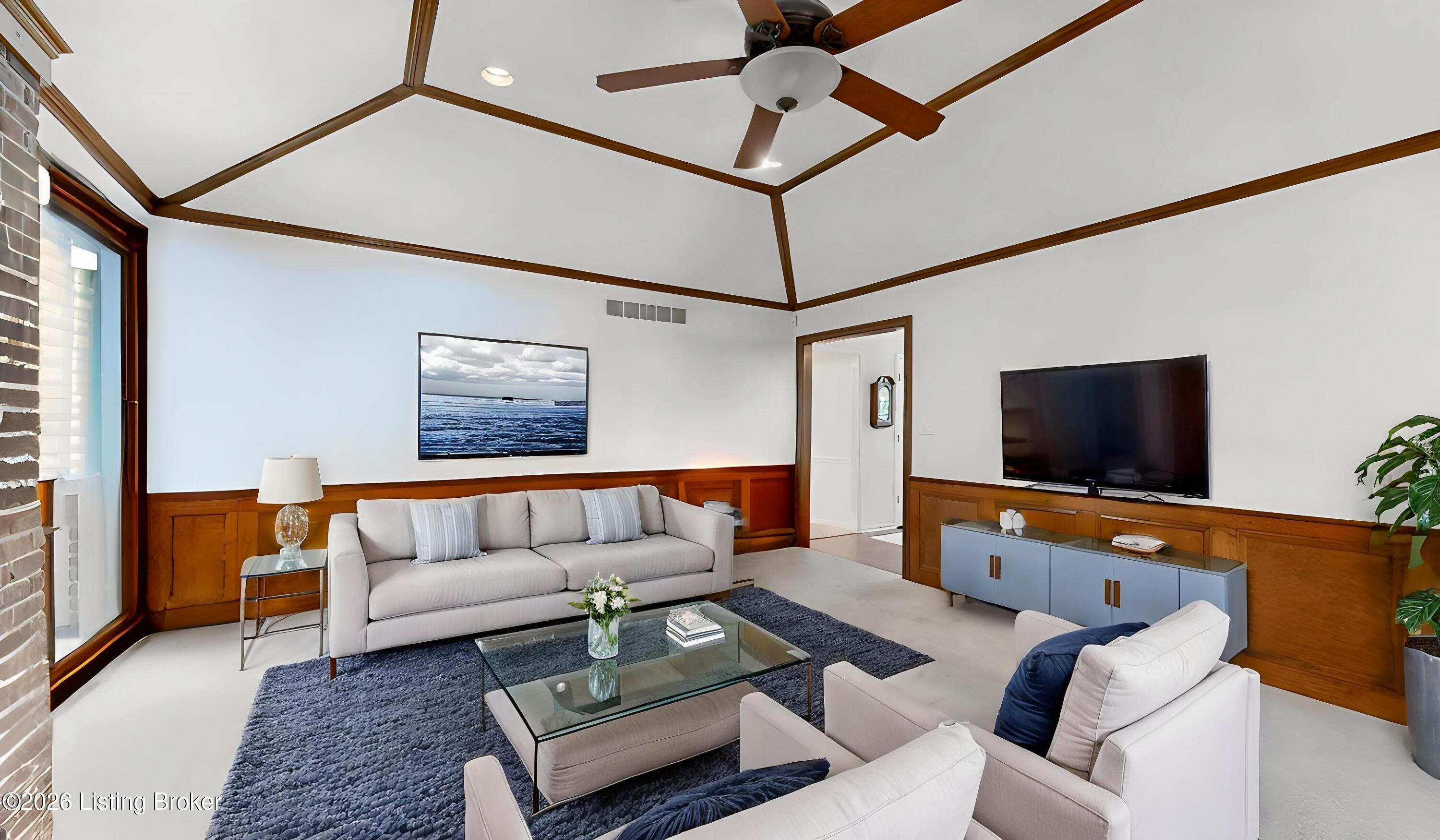 801 Gleneagle Ct