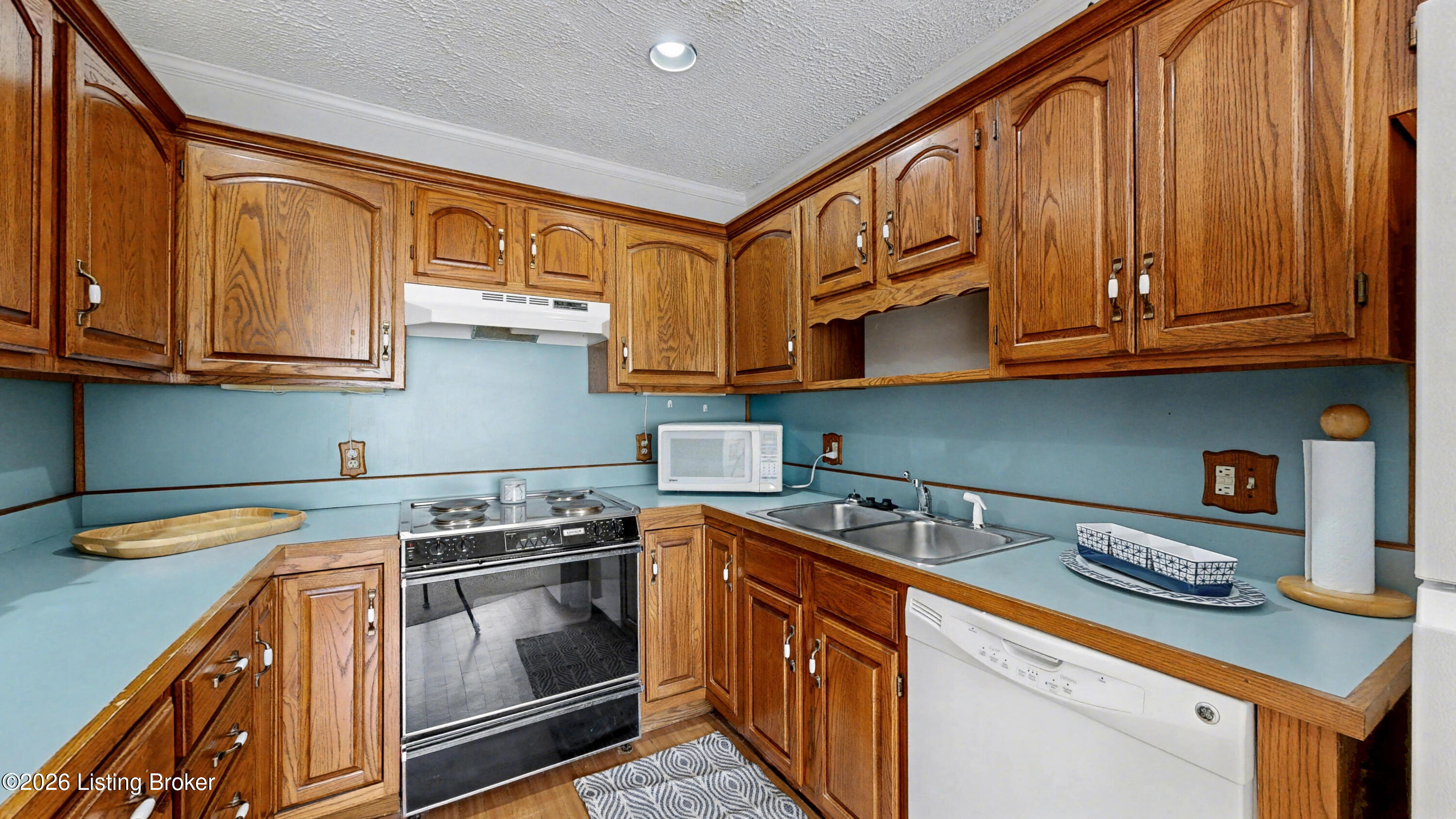 801 Gleneagle Ct