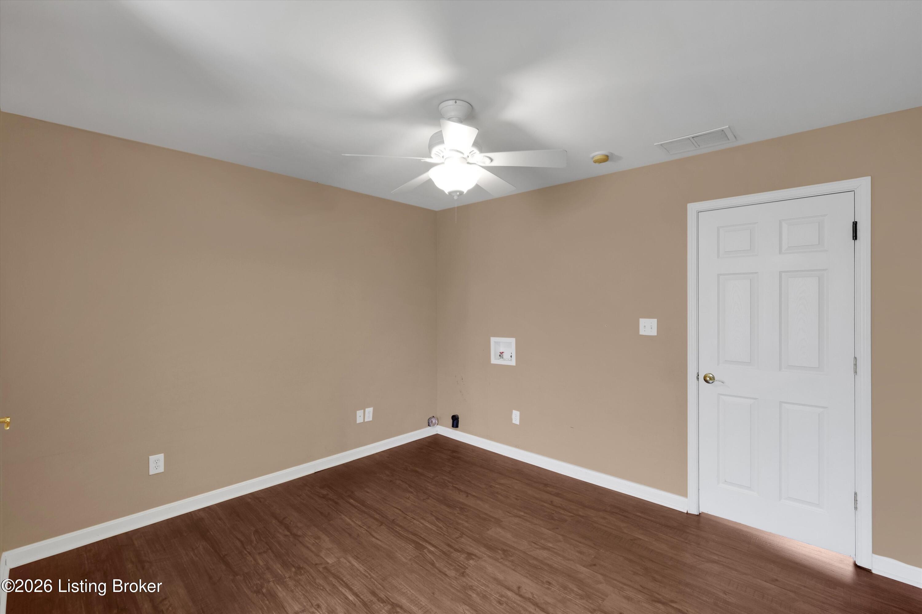 10611 Dry Creek Way