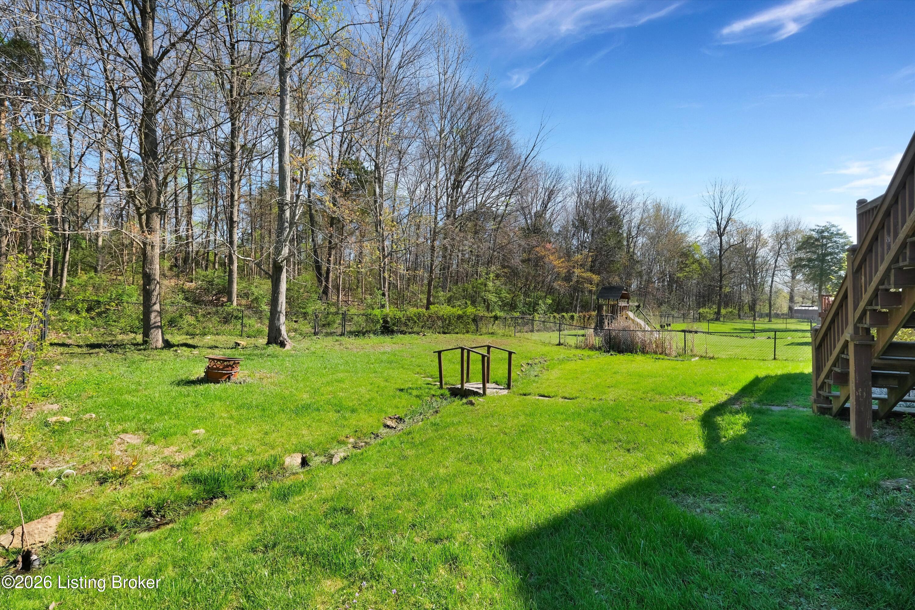 10611 Dry Creek Way