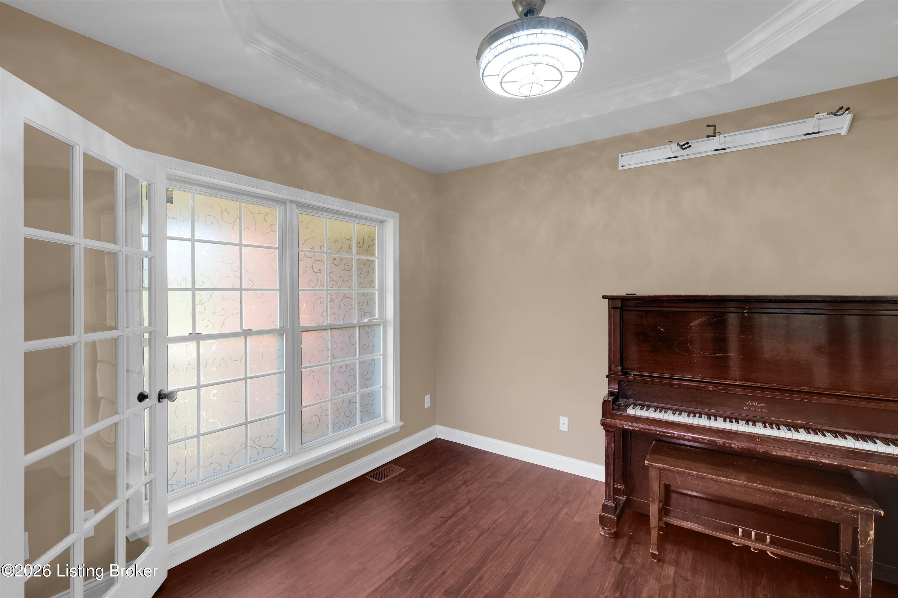 10611 Dry Creek Way