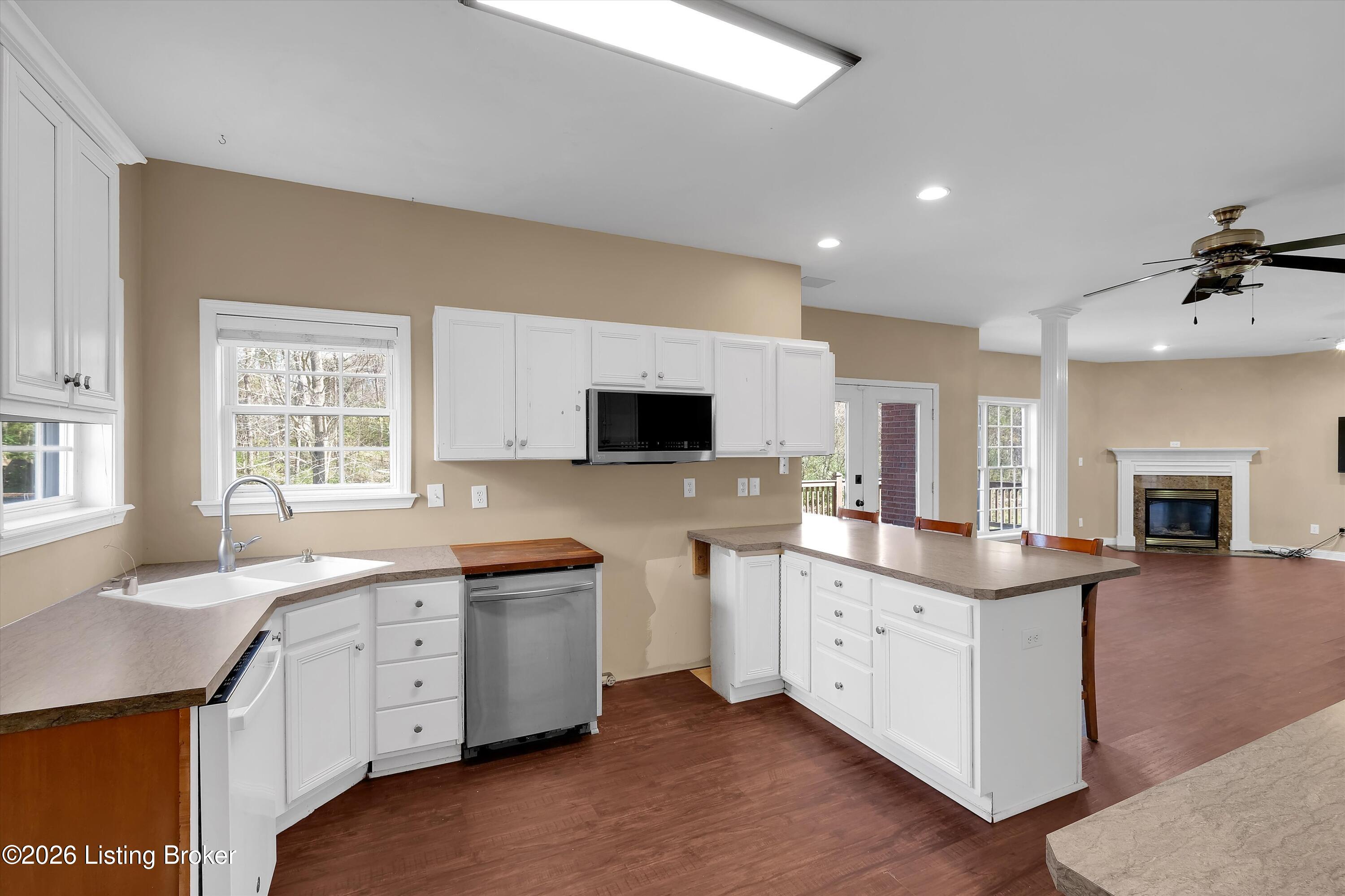 10611 Dry Creek Way