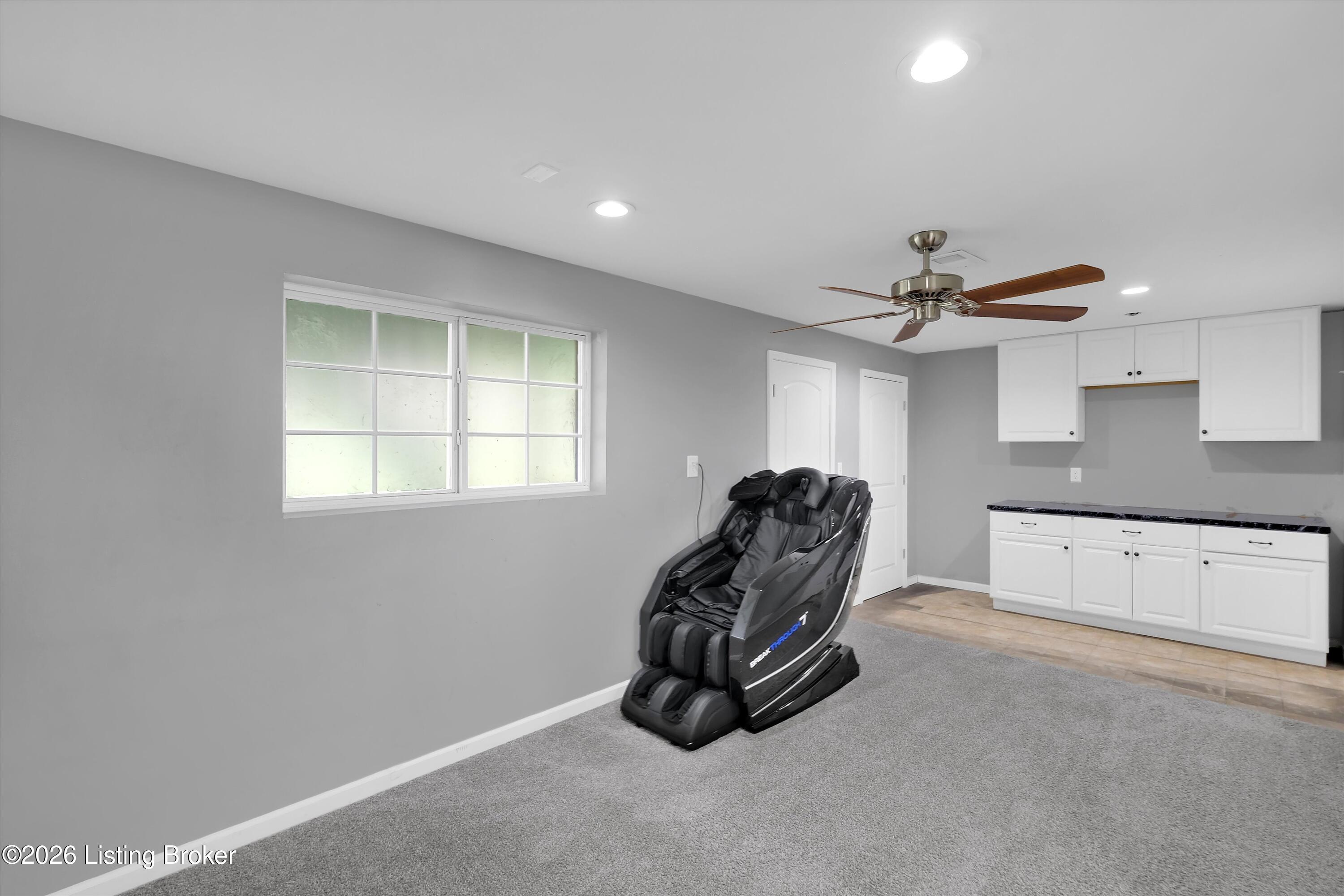 10611 Dry Creek Way