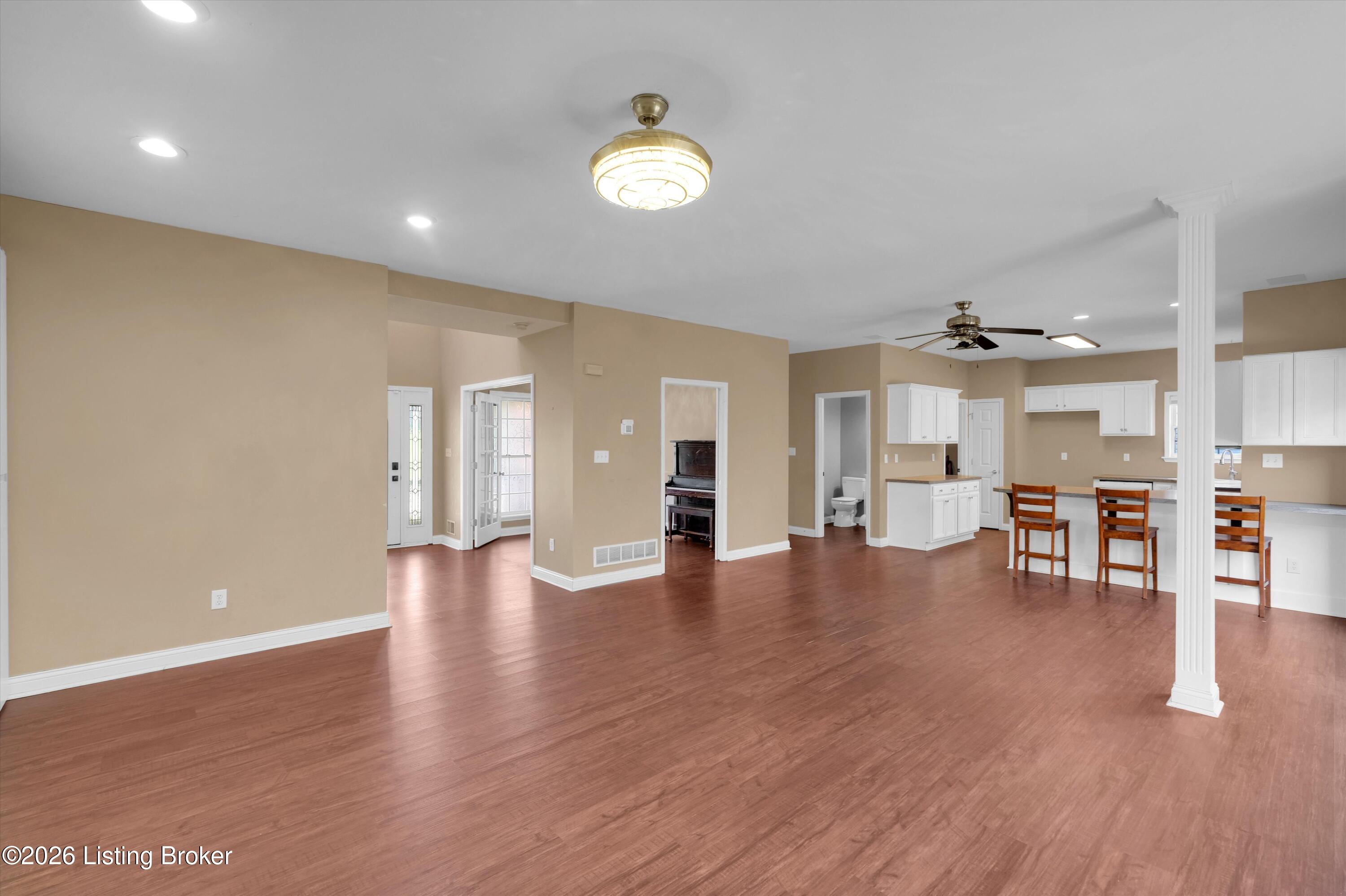 10611 Dry Creek Way