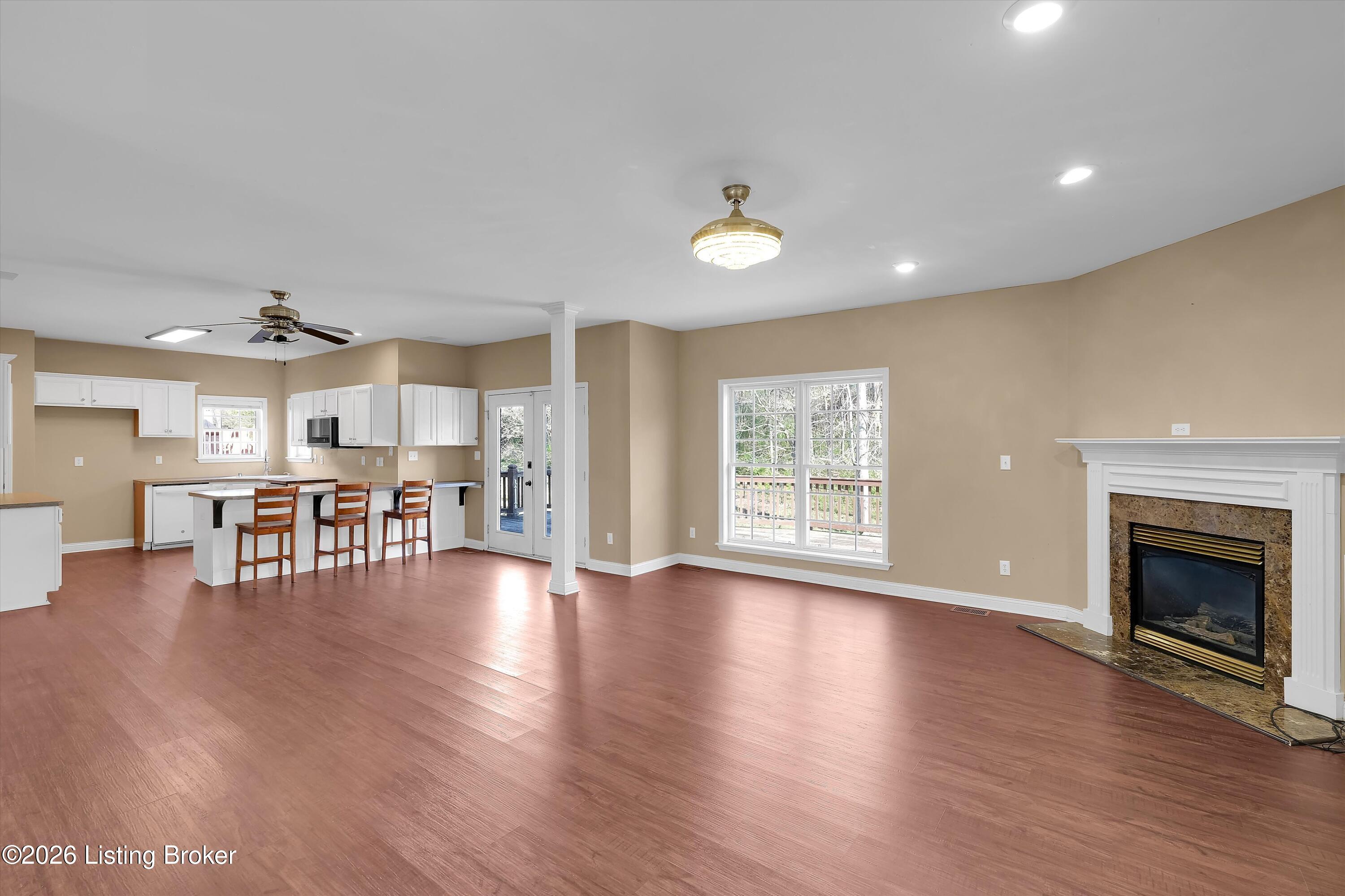 10611 Dry Creek Way