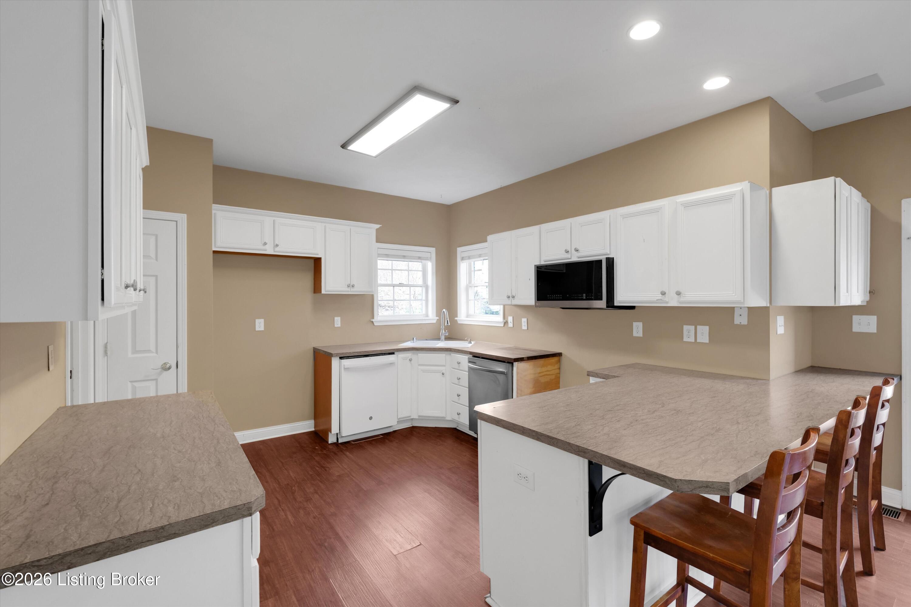 10611 Dry Creek Way
