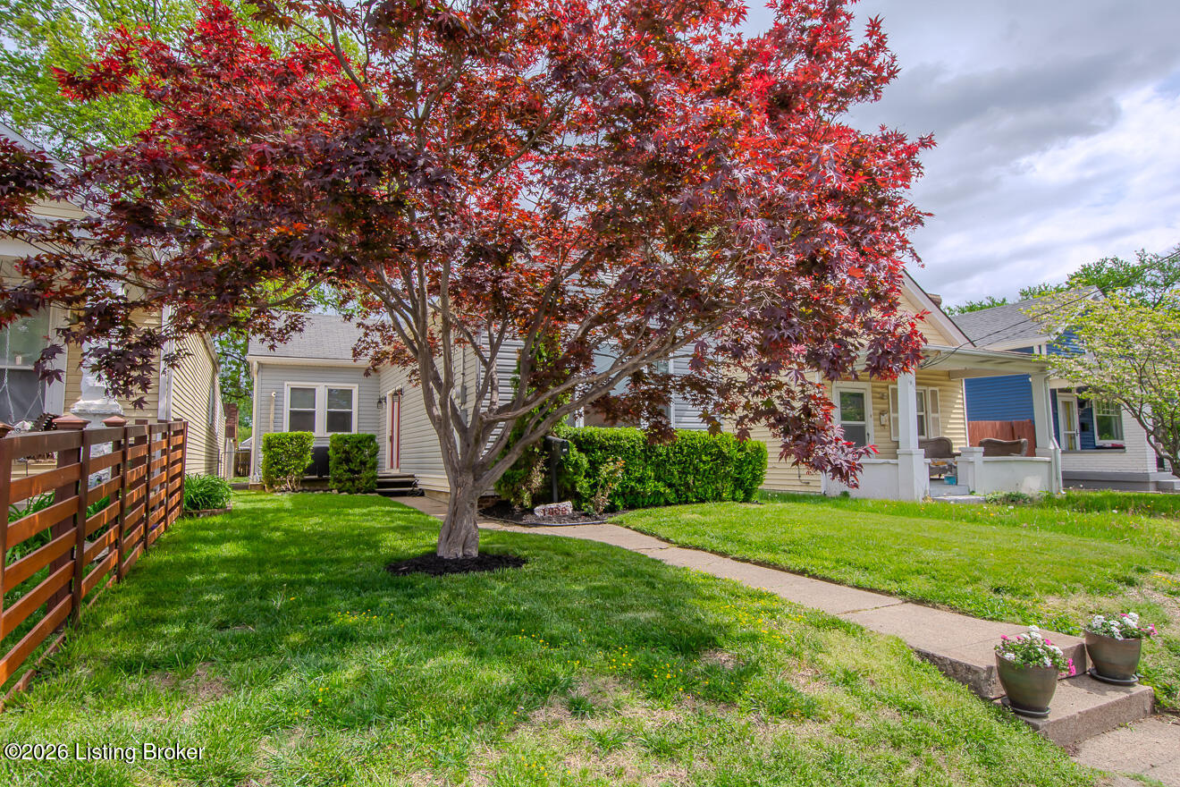 1009 Charles St