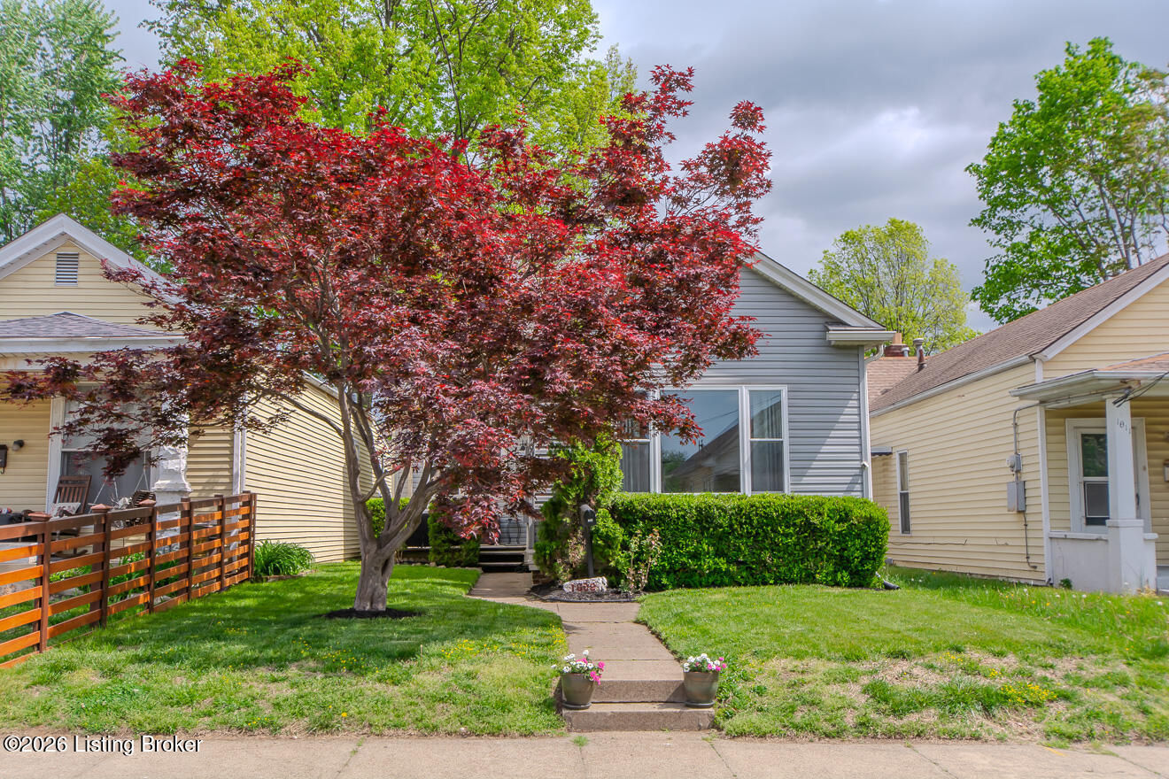 1009 Charles St